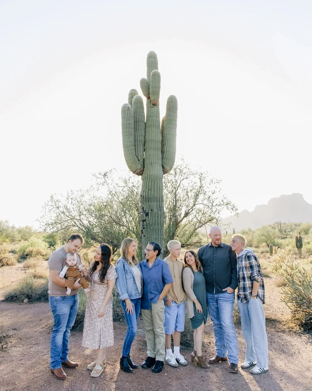 The Moreno Extended Family 🌵 

This sweet family was so much fun to photograph from babies to teens and a few bugs in our teeth. You can feel their love for each other through the camera. 

The final date for fall mini sessions is almost sold out, t