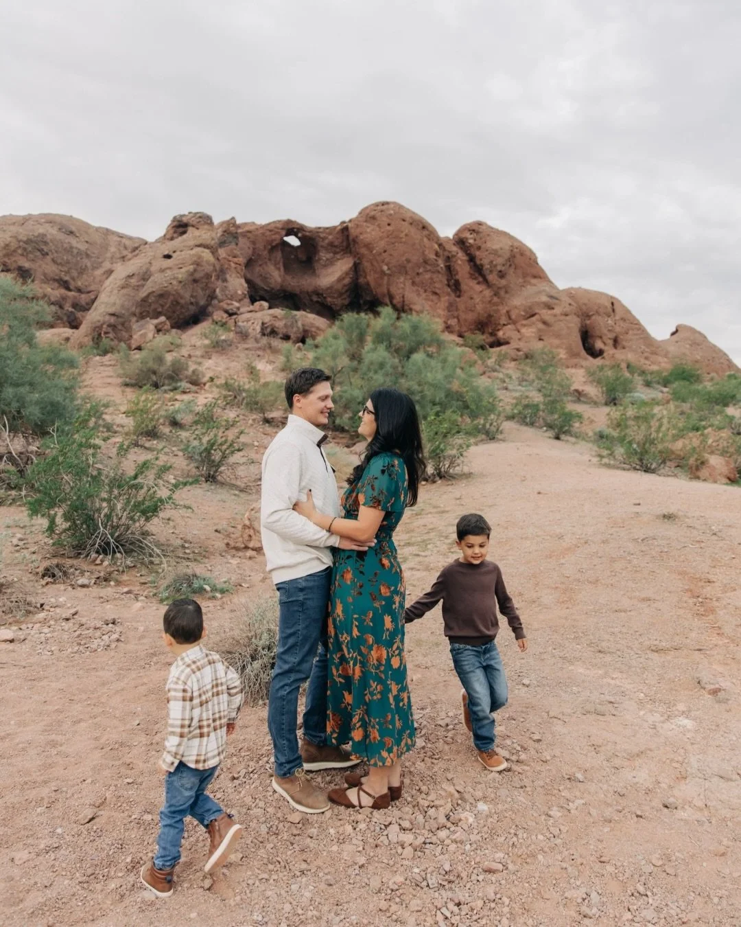 January is officially in the books👋🏼 

Getting ready for a fun-filled February with an adorable studio family session tomorrow! Can&rsquo;t wait to share the magic!😍 

#cayleenannphotography #papagopark #arizonafamilyphotographer #phoenixphotograp