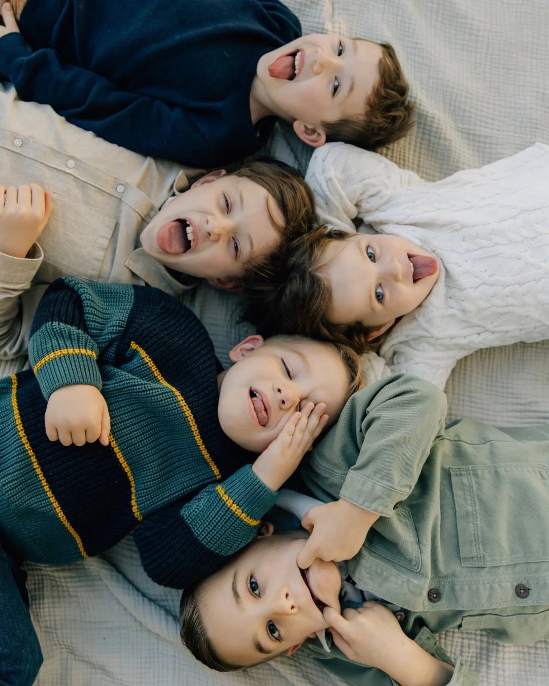 Absolutely feeling the love this Valentine&rsquo;s weekend after this extended family session and these sweet cousins🤍

Extended family photos are the perfect time to update everyone&rsquo;s families for grandma&rsquo;s photo wall! And the weather i