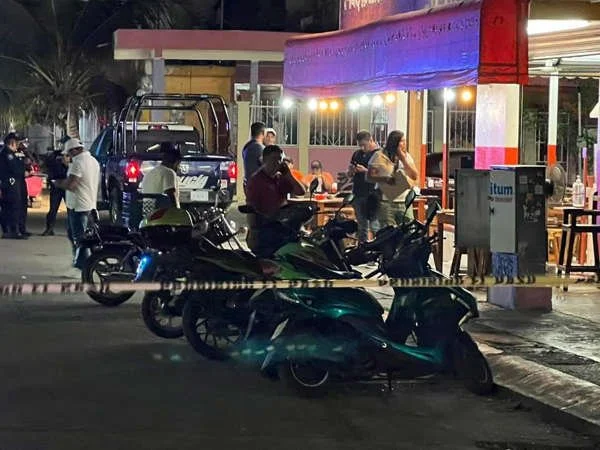Se registra ataque a balazos contra taquería en Playa del Carmen