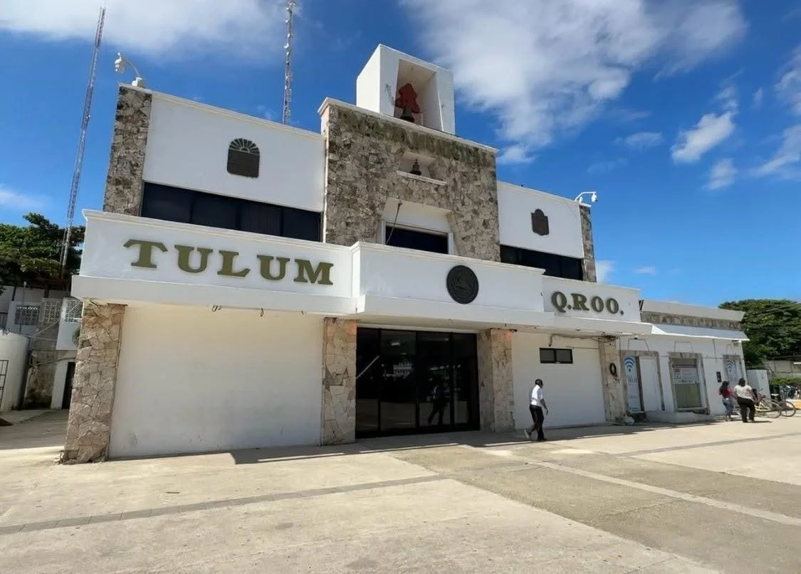 Dan de baja a 100 trabajadores “aviadores” del Ayuntamiento de Tulum tras auditoría
