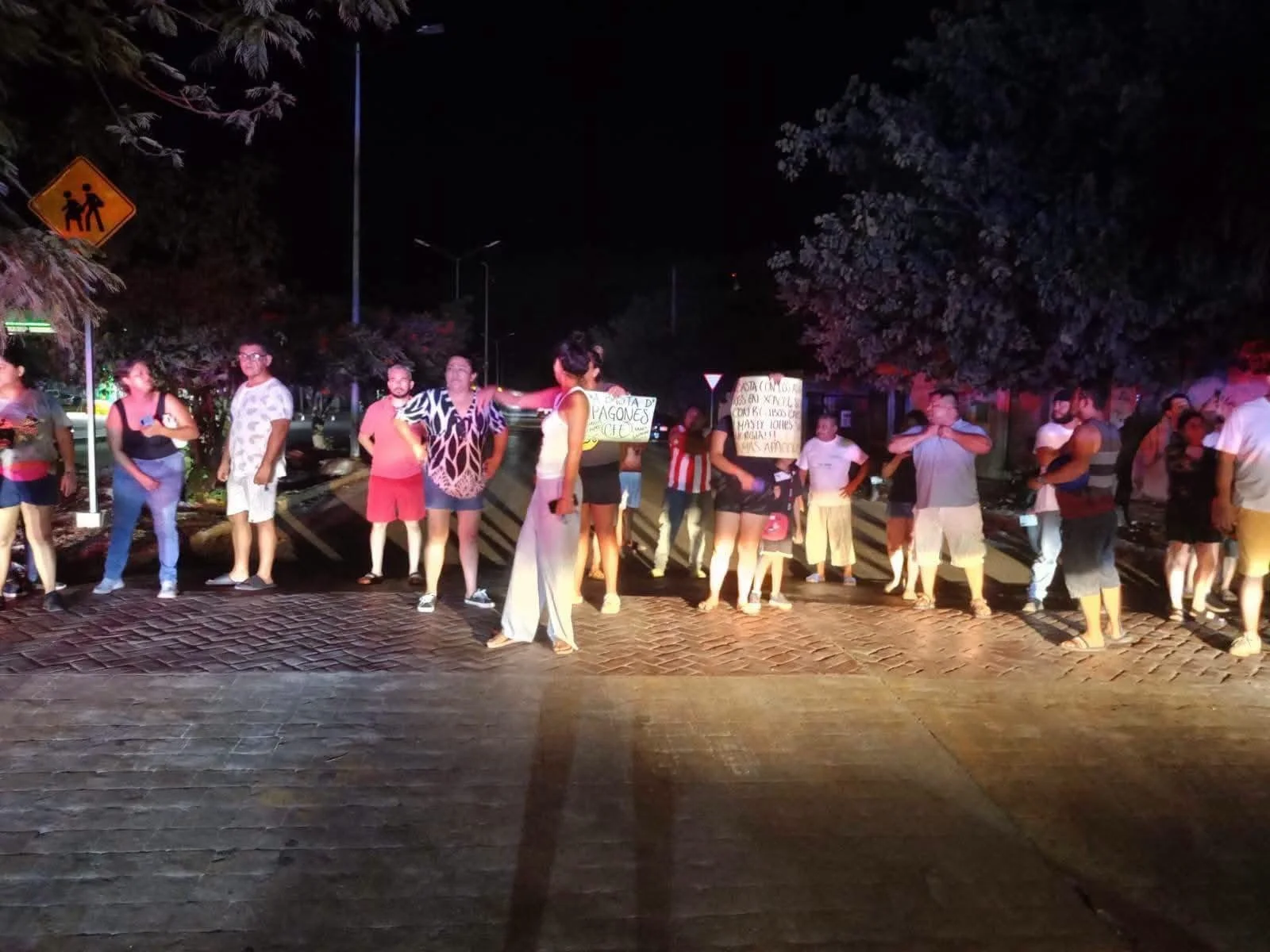 Gobierno de Playa del Carmen sostiene reunión con CFE para pedir solución a fallas eléctricas y apagones persistentes
