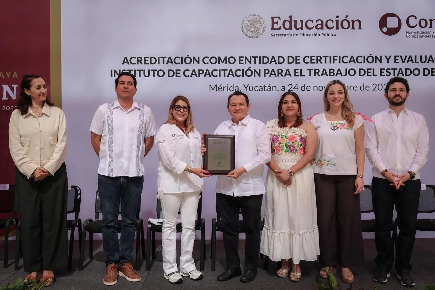 Yucatán promueve la capacitación y la profesionalización laboral con acreditación CONOCER