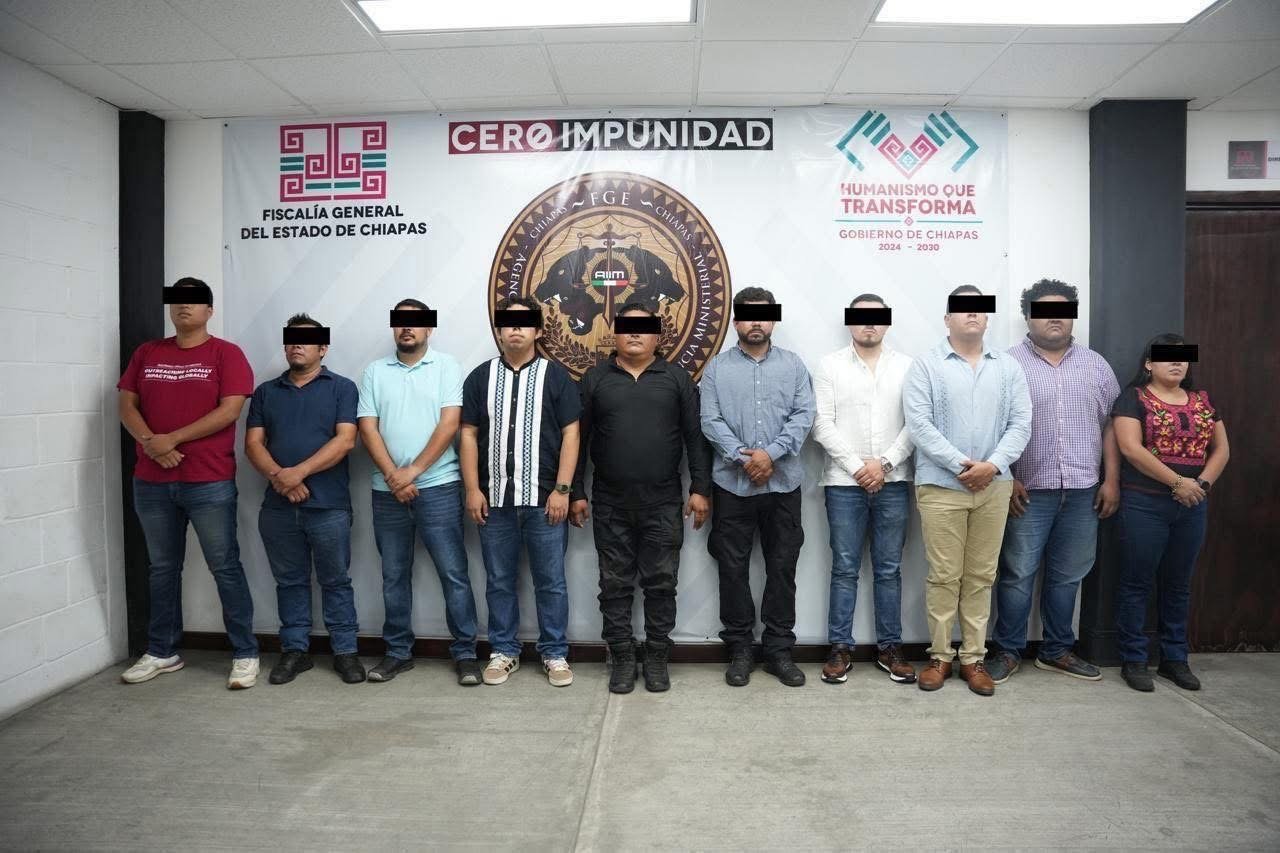 Detienen a 10 elementos de la policía estatal tras exhibir video torturando a dos hombres