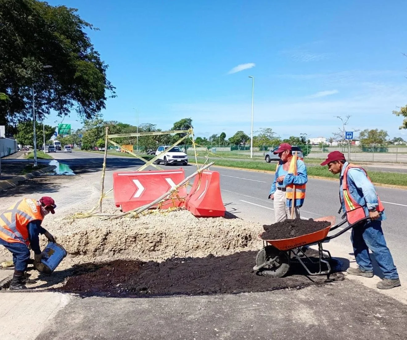 Rehabilitación asfáltica en la Av. 27 de Febrero provocará cierres parciales nocturnos en la Col. Atasta