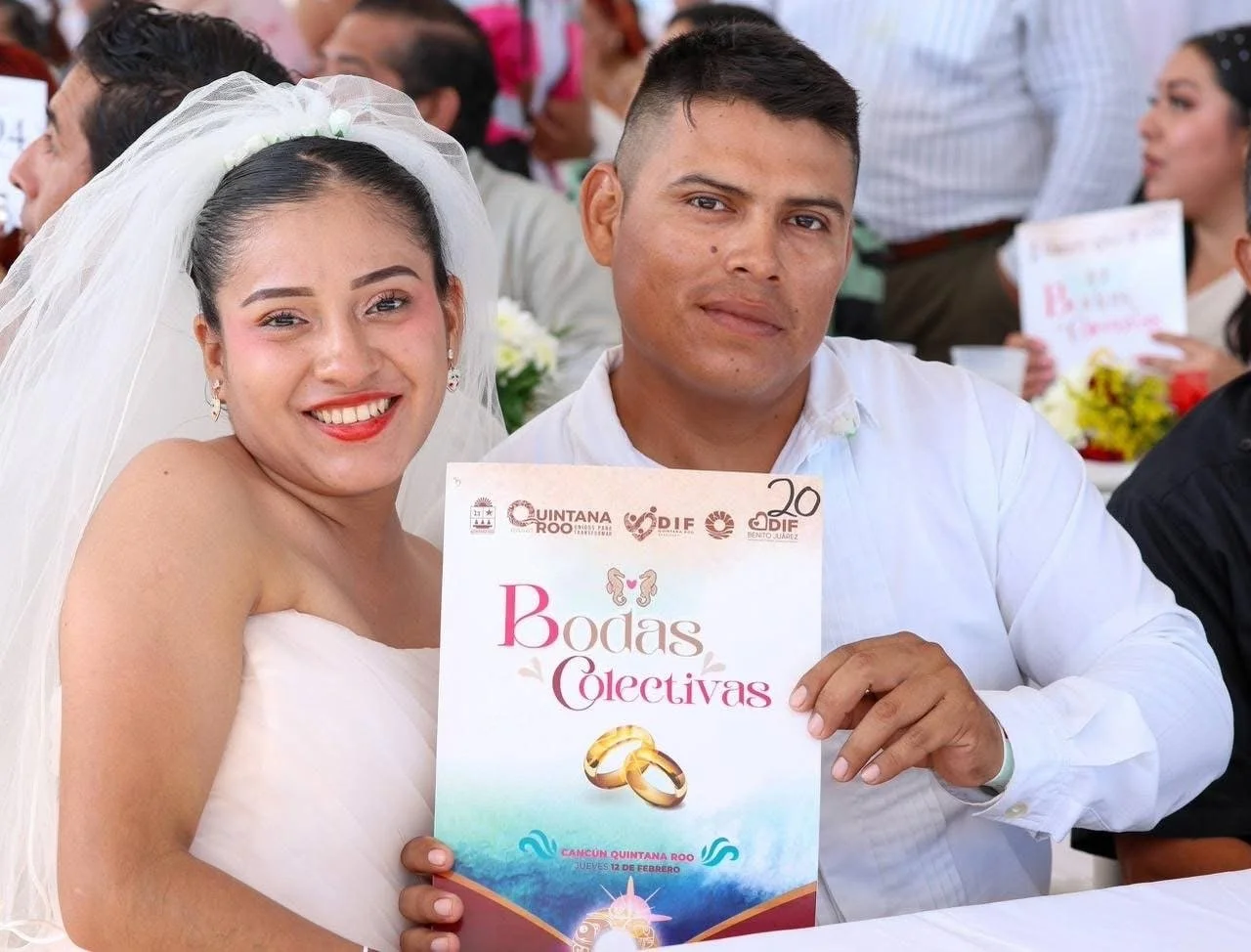357 parejas contraen matrimonio en playa Delfines, Cancún durante Bodas Colectivas del día del amor