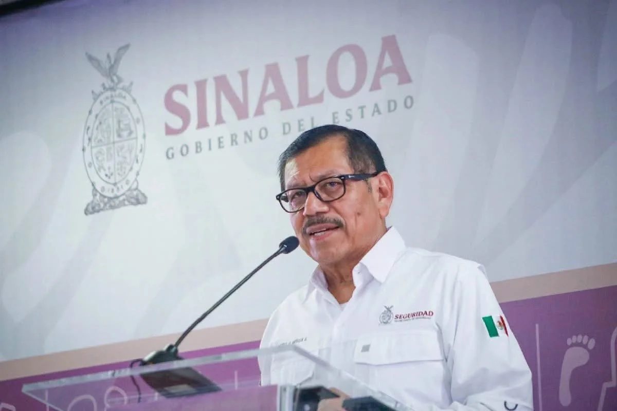 Gerardo Mérida, exsecretario de Seguridad de Sinaloa, deja de aparecer en el registro penitenciario de EUA