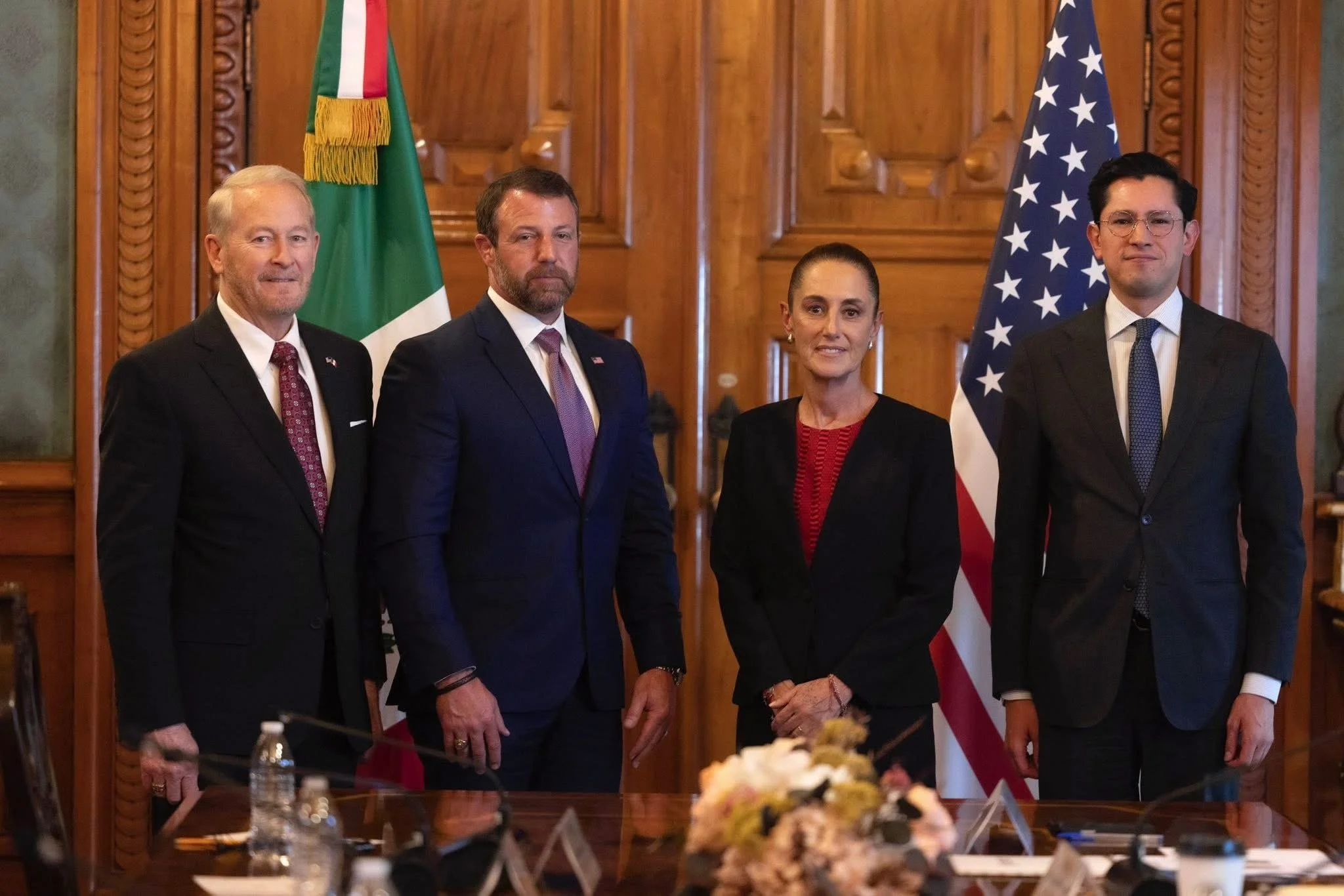 Sheinbaum se reúne en Palacio Nacional con el secretario de Seguridad de EU, Markwayne Mullin