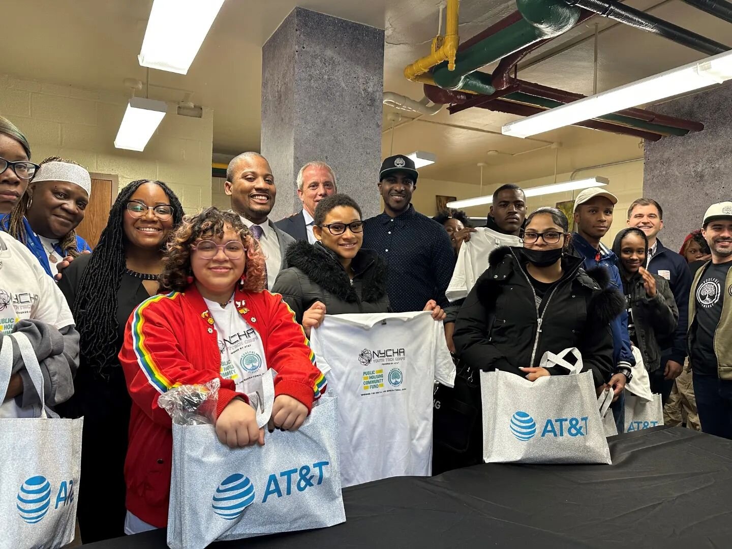 The Public Housing Community Fund, NYCHA (@nychagram), and AT&amp;T (@att) announce the launch of NYCHA Youth Tech Corps Powered by AT&amp;T, an intergenerational #leadershipdevelopment program aiming to give youth living in #publichousing critical t