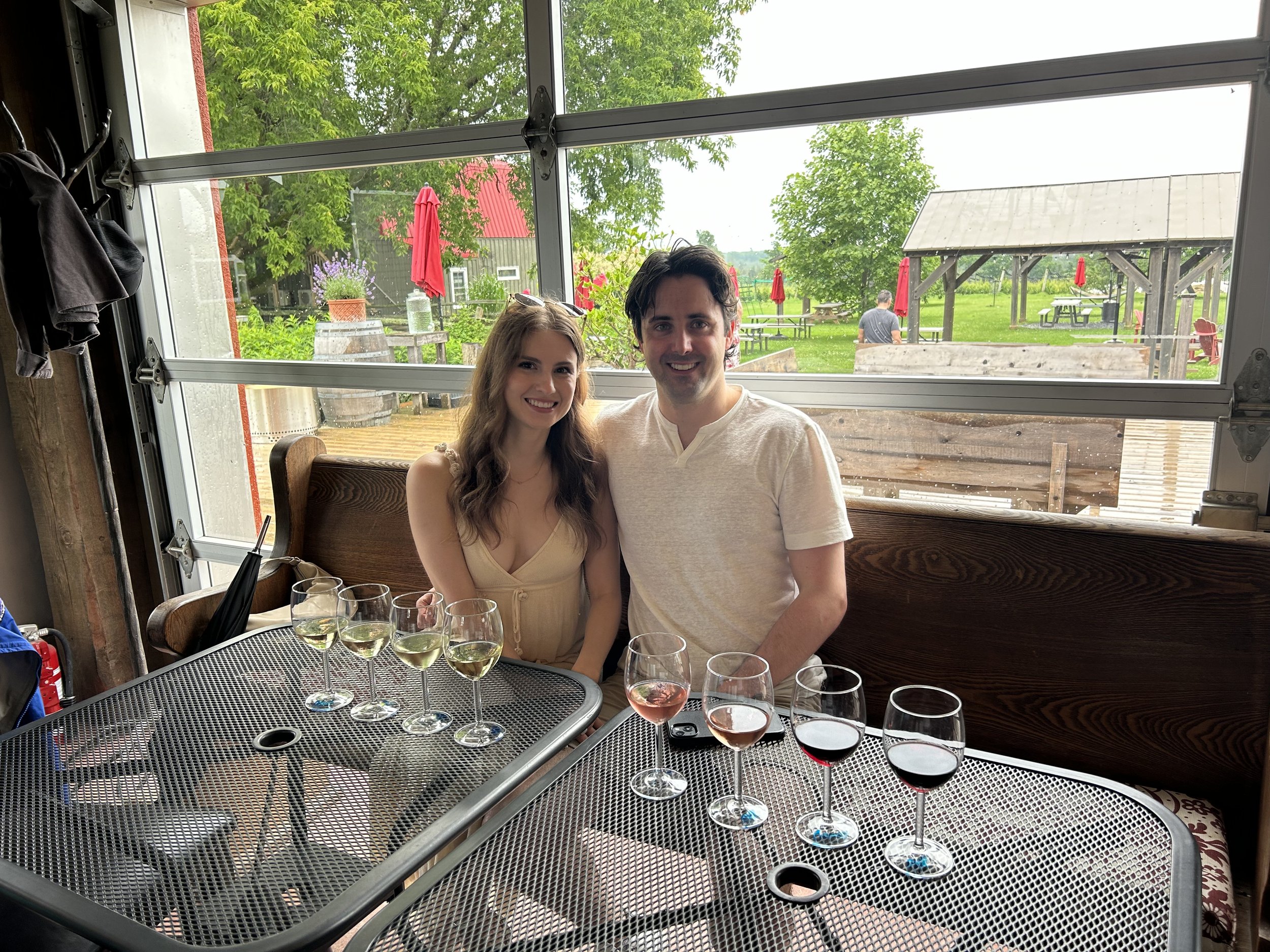 Rainy day tasting @ Three Dog Winery