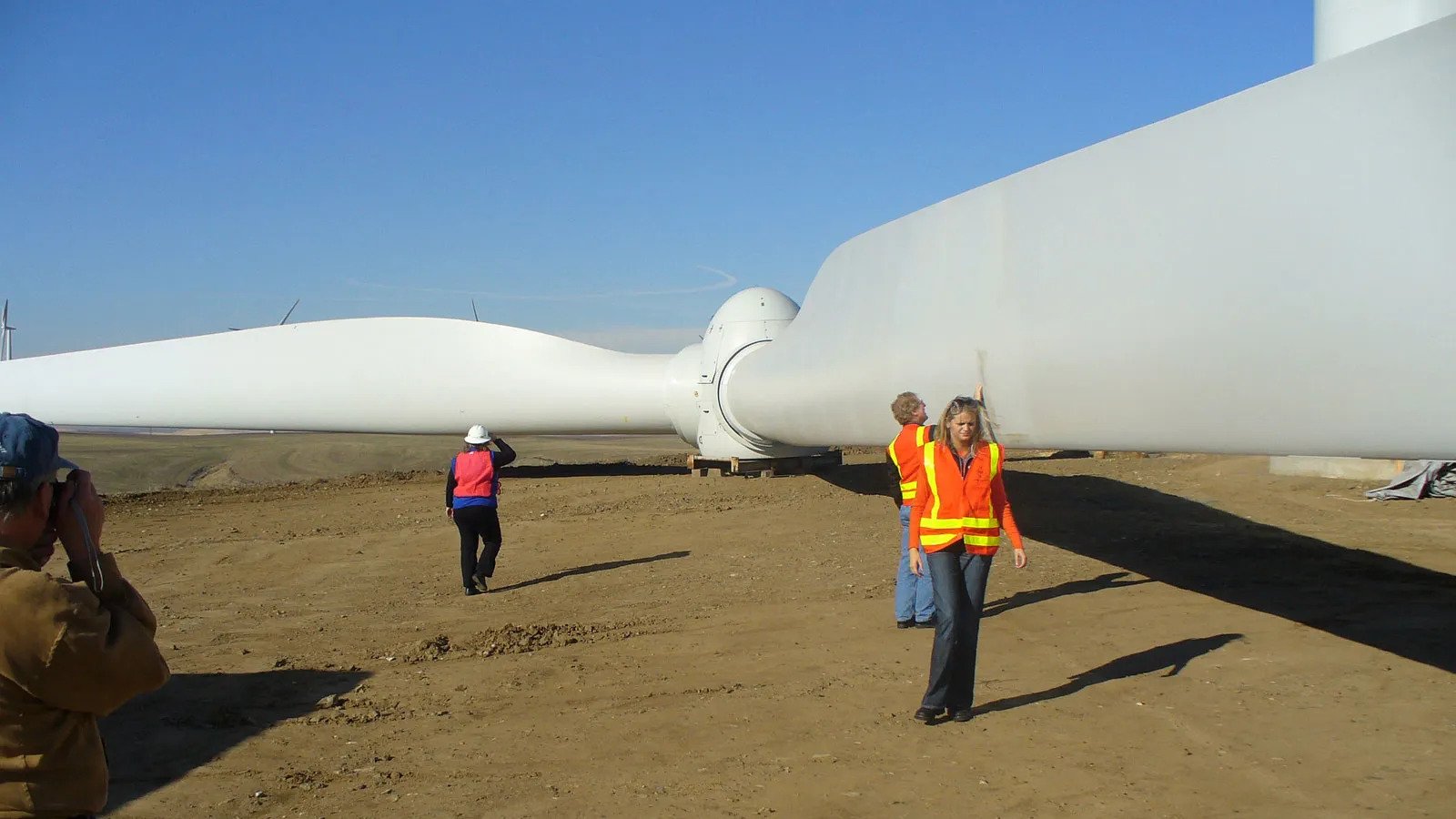 How much do energy industry jobs pay? A look at the data