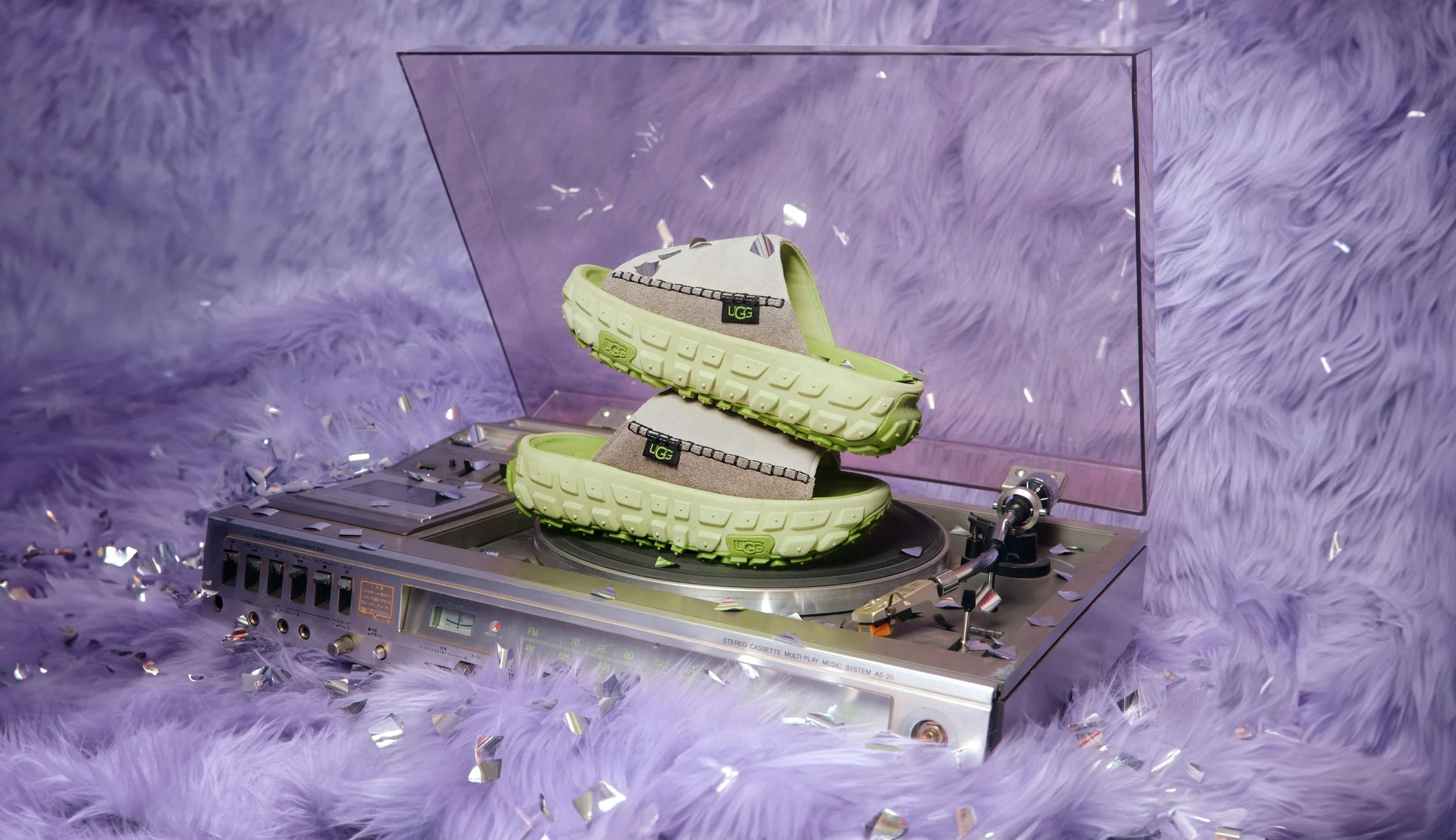UGG APAC 24SS CAMPAIGN_1319_R1.jpg