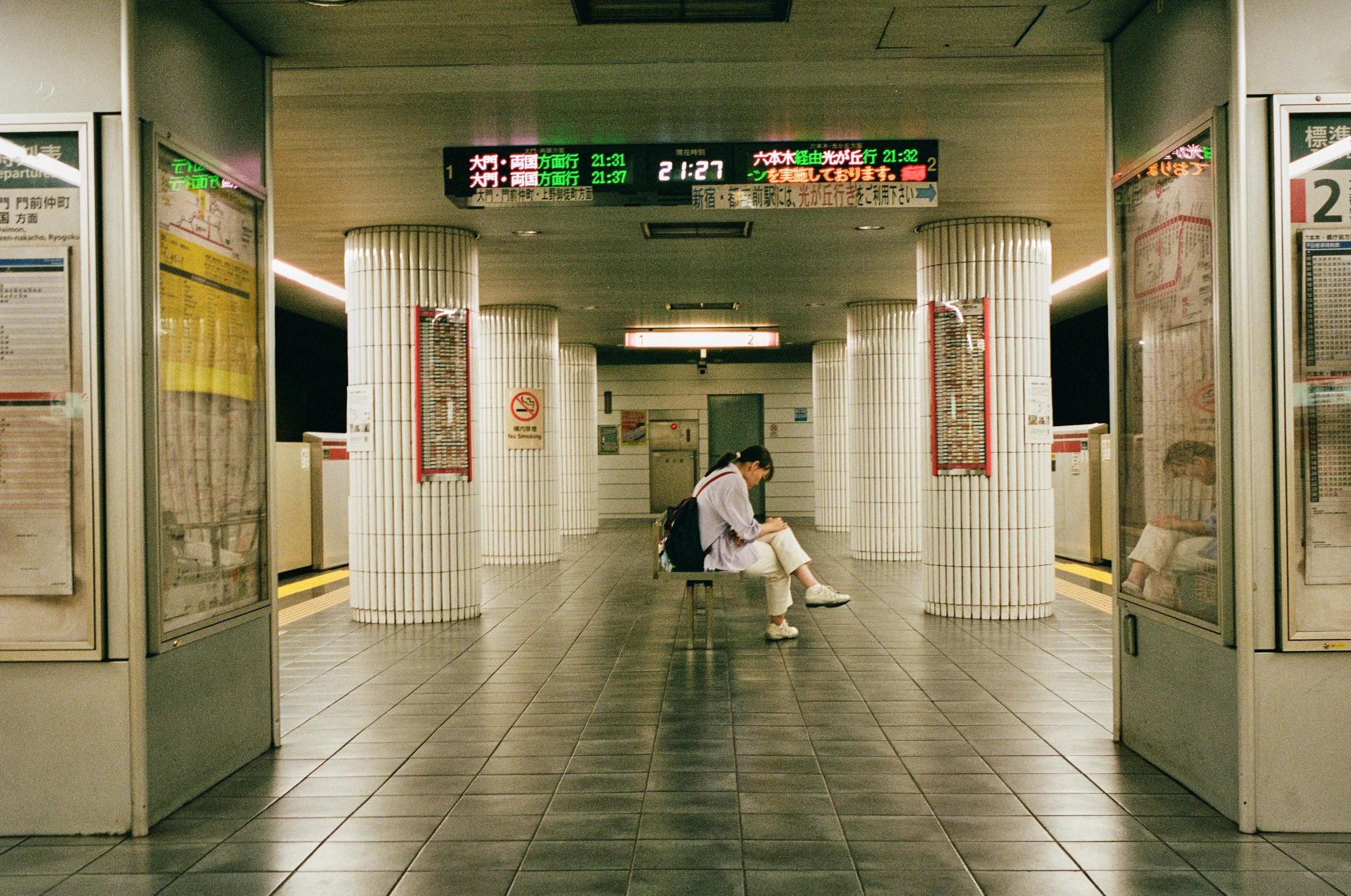 19-Jun, Shiodome Station, Leica M3.jpg