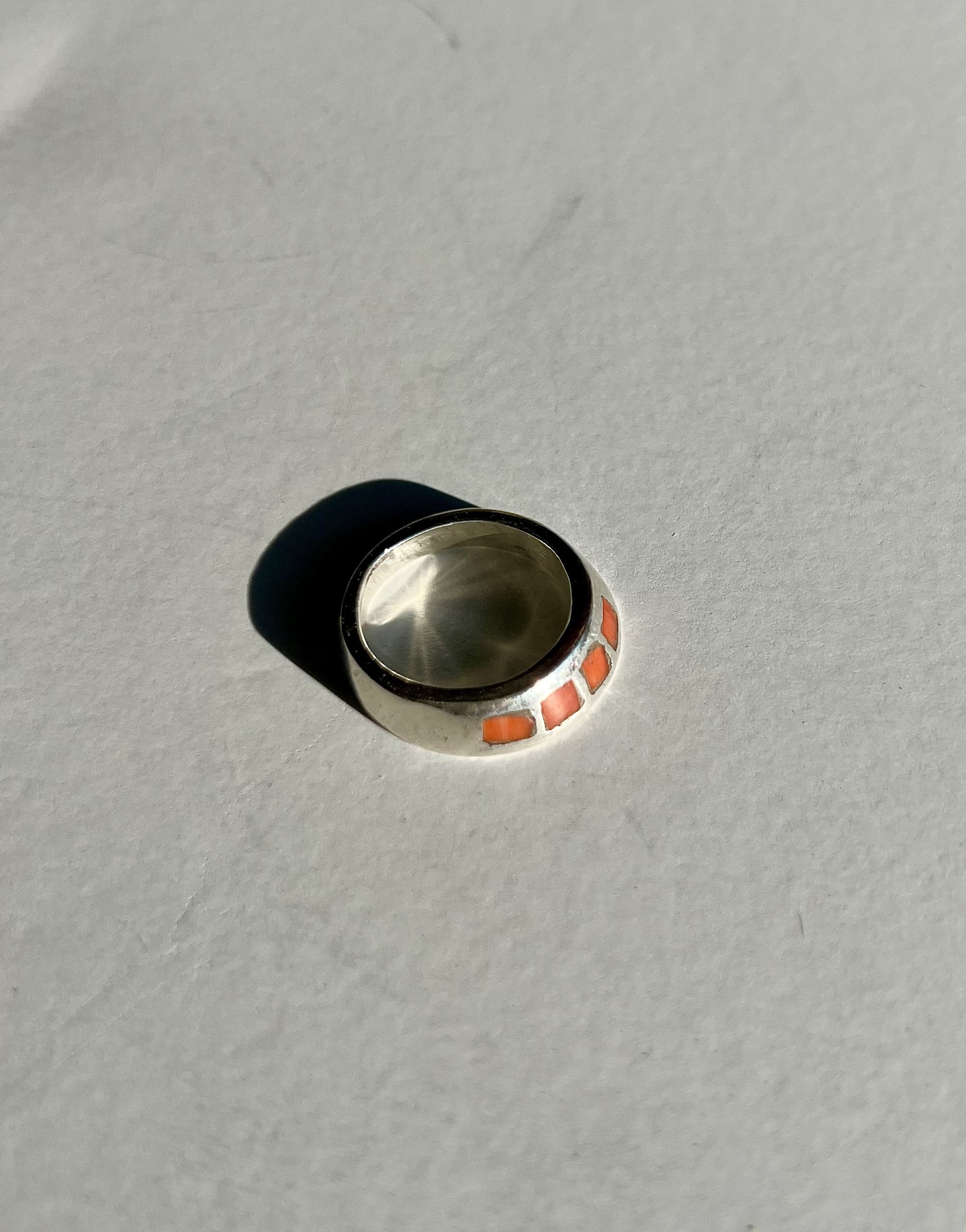 Vintage Modernist Silver & Coral Inlay Ring | Size 5.5