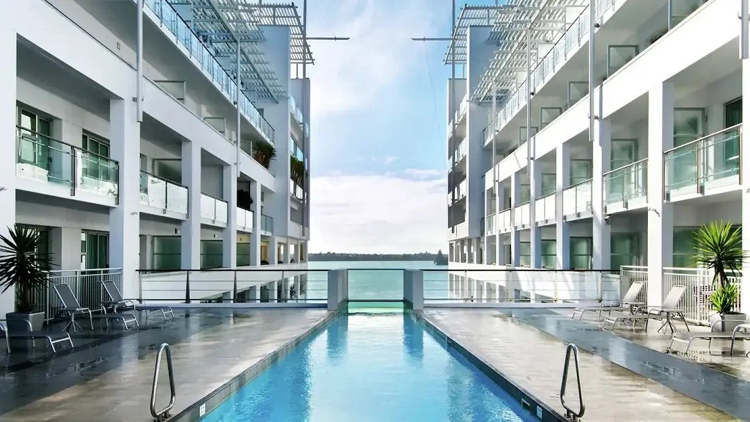 Mayfair-Pools-Commercial-Pool-17.jpg