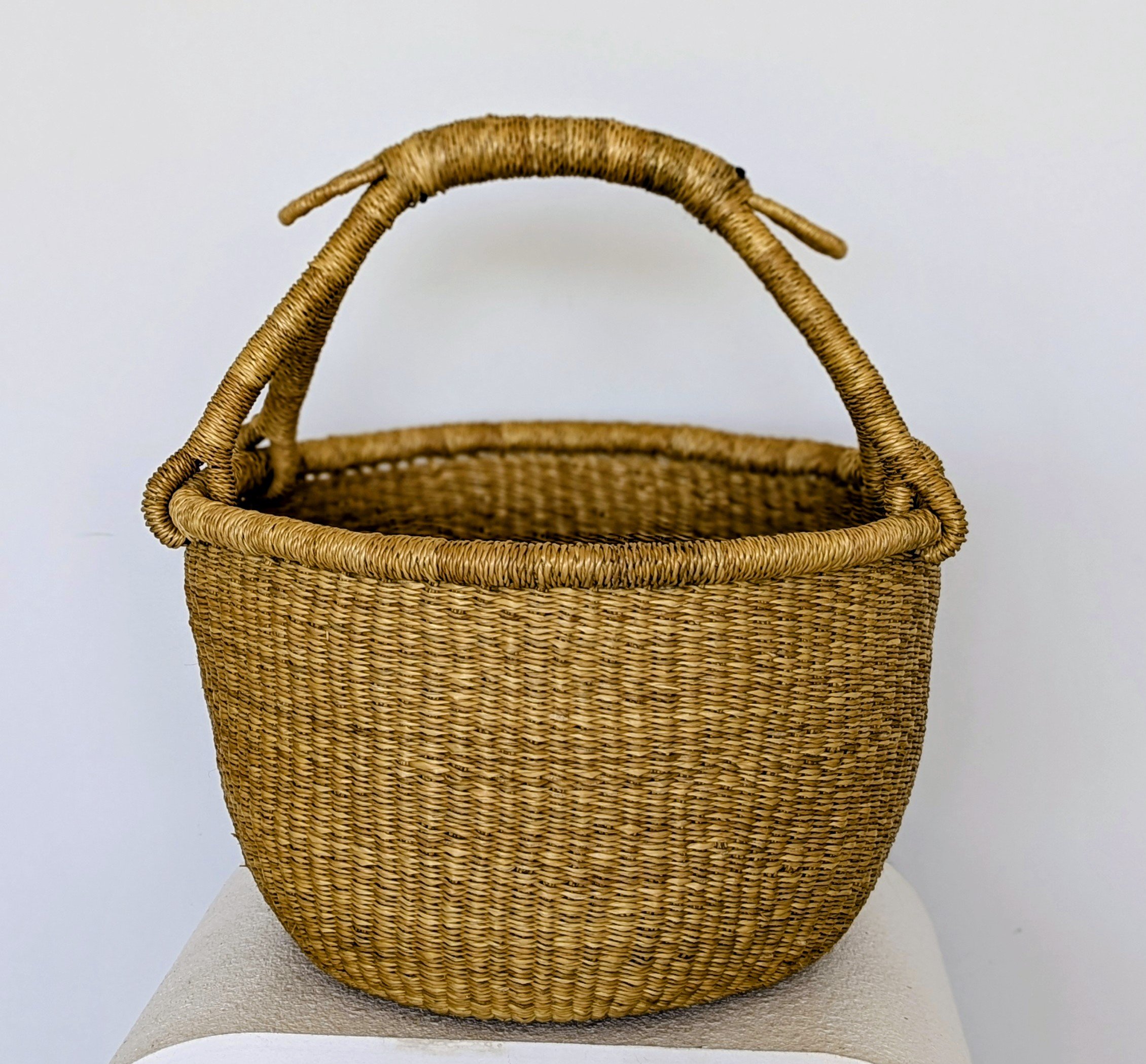 Medium Round Vegan 03