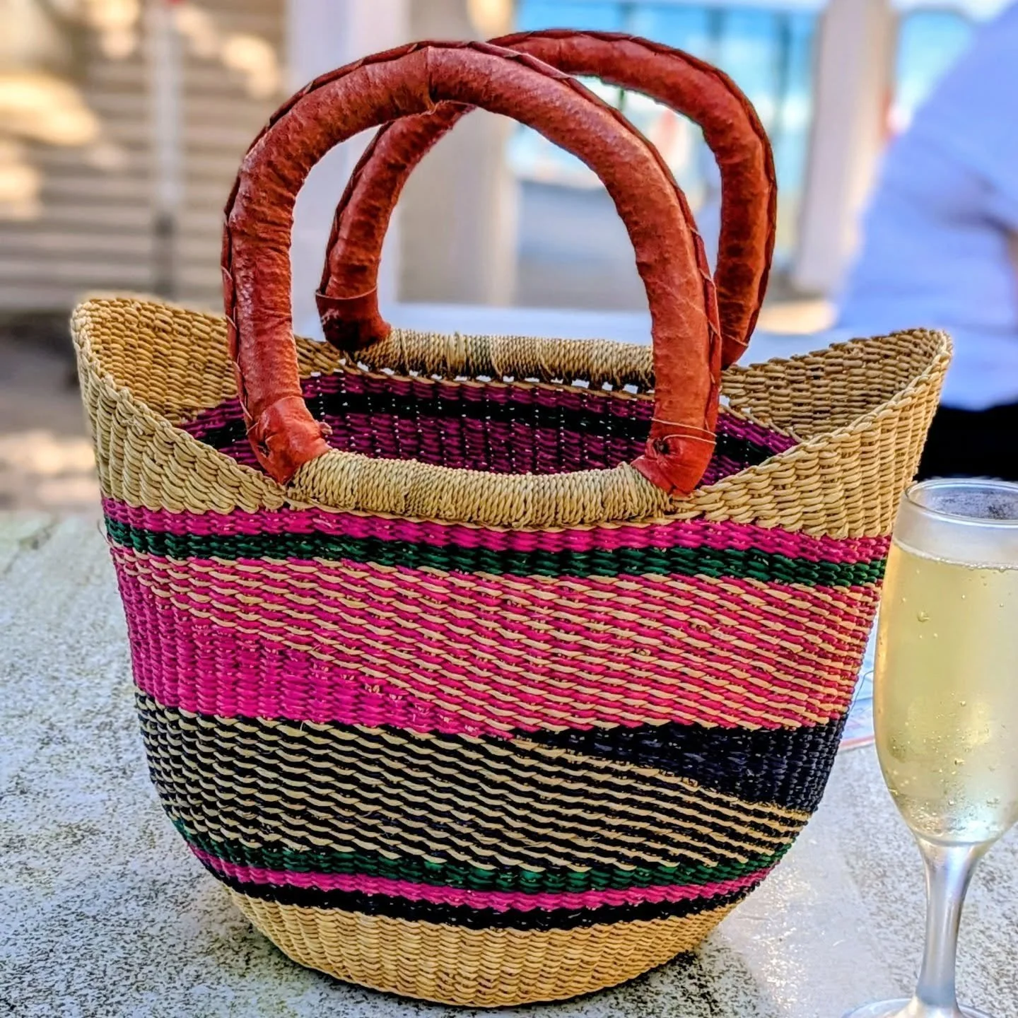 Those summer feels in mid winter!🌞🌞 With this cute Mimi U shopper 💓 @kingsbeachbar
#sunshinecoast #sunshine #baskets #ilovepink #bolgabasket #bags #plasticfree #handmade