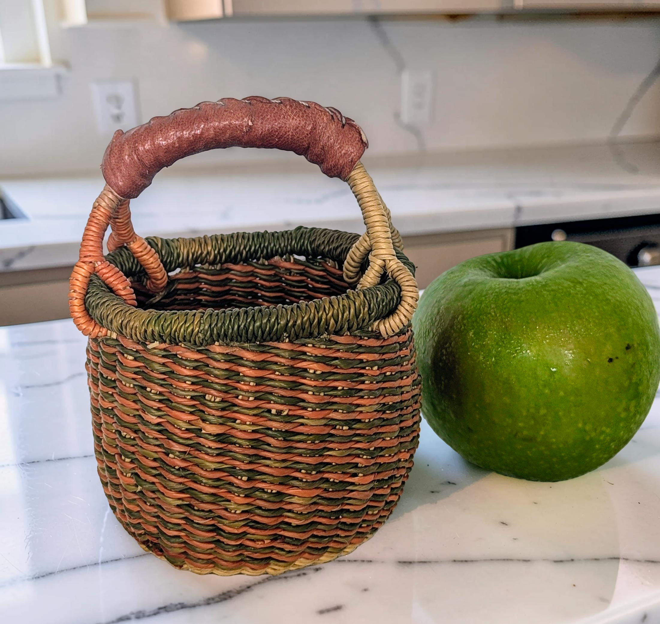 Baby Round Basket 09