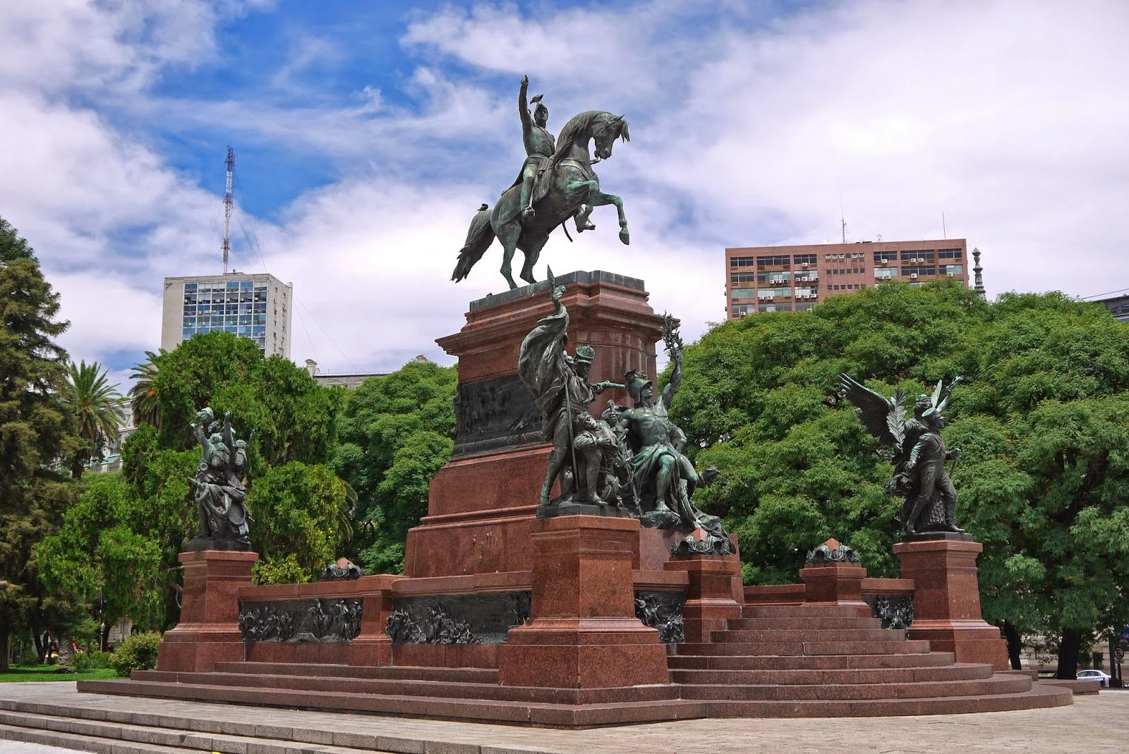 Plaza San Martin - 1.jpeg