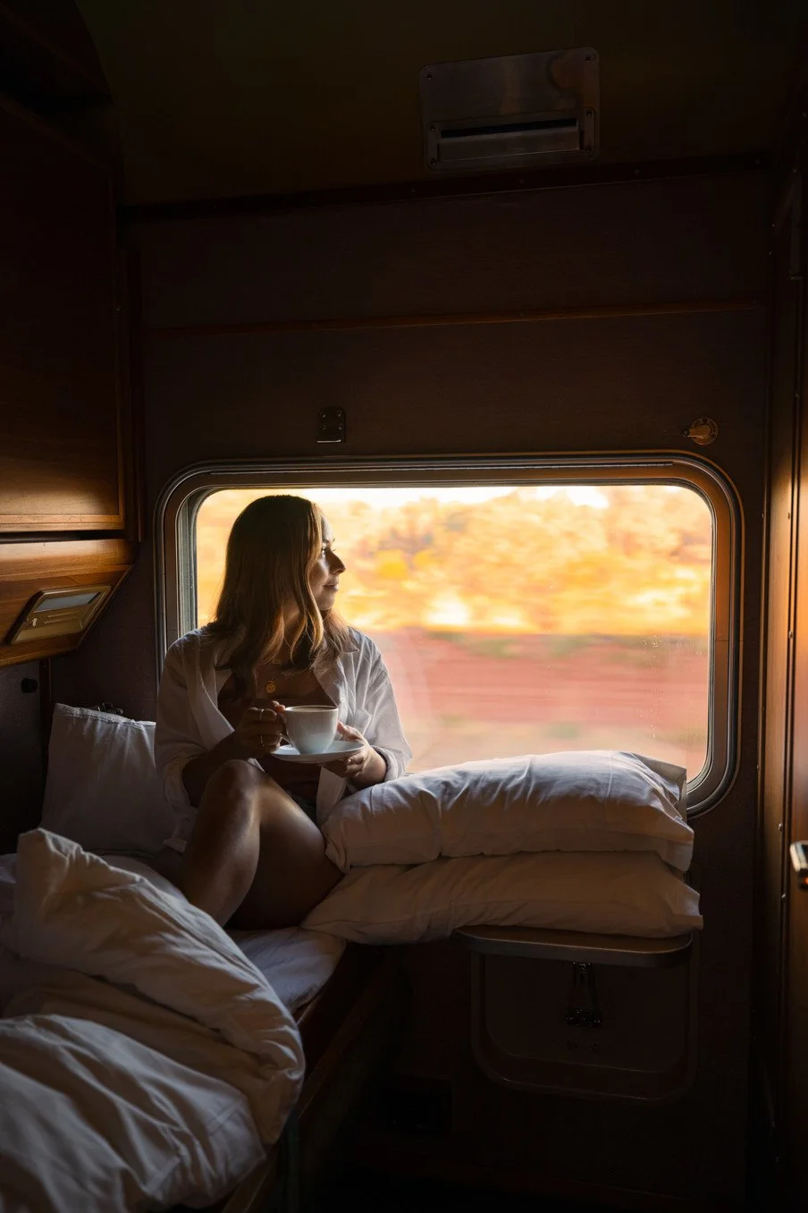 JBRE Accommodation Gold Service Cabin By Morning 14.jpg