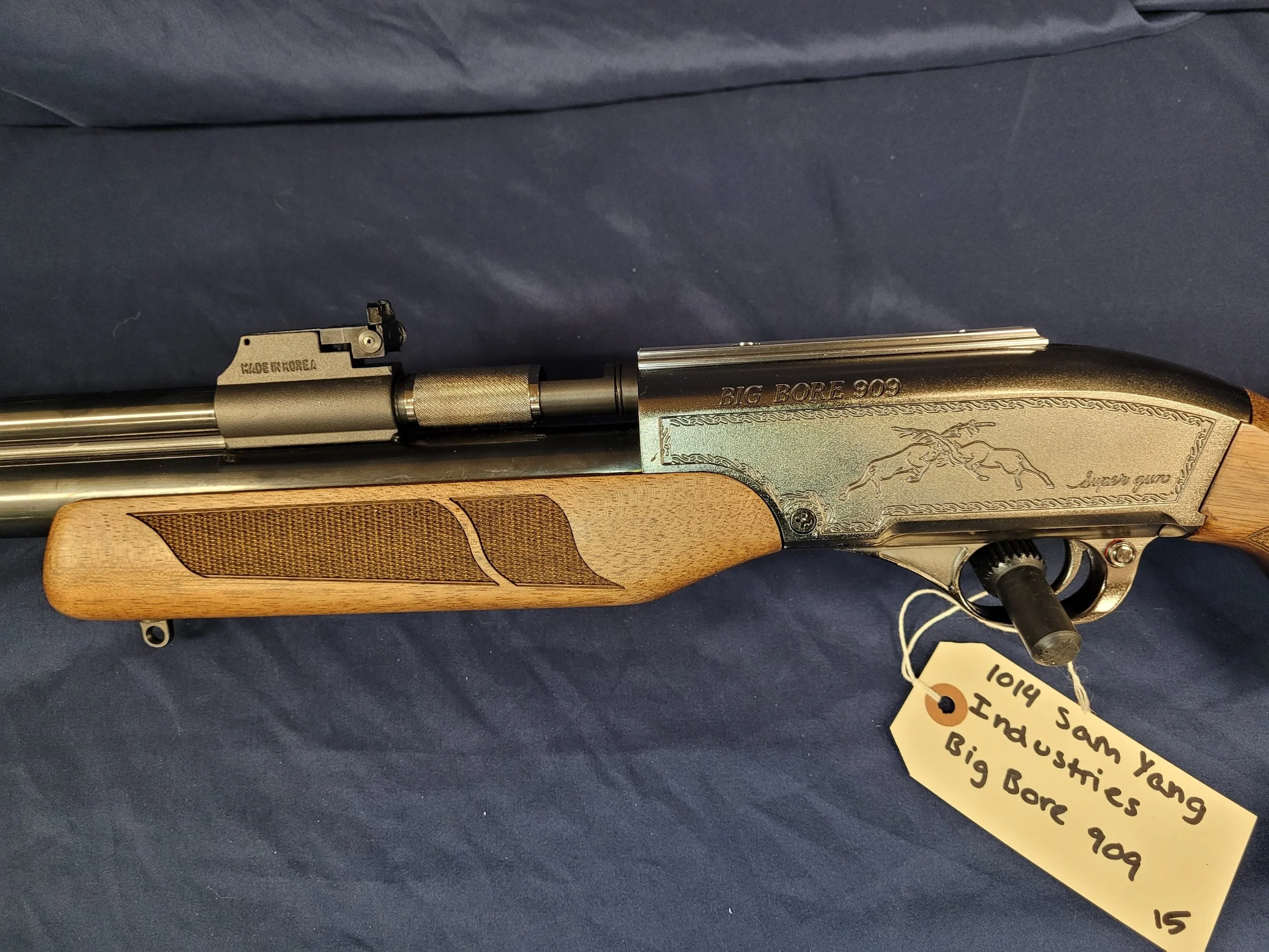 #070 Sam Yang Big Bore 909 Air Rifle — Lucky Collector Car Auctions