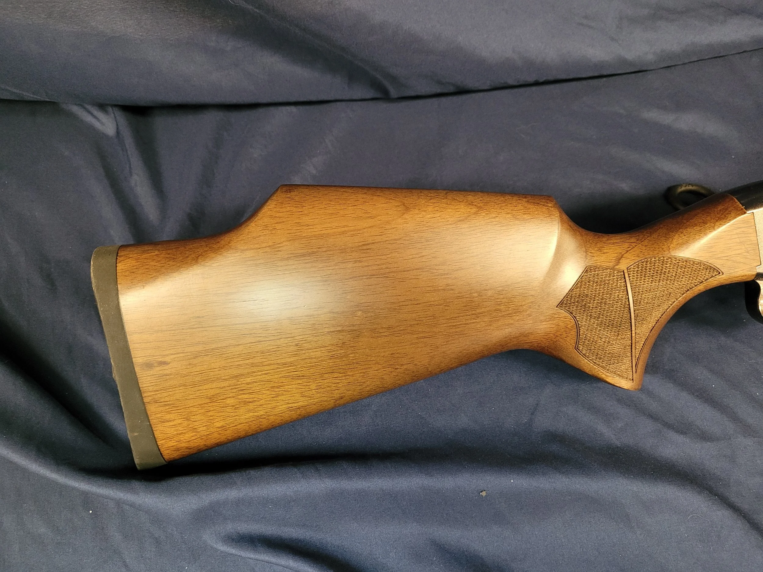 #070 Sam Yang Big Bore 909 Air Rifle — Lucky Collector Car Auctions