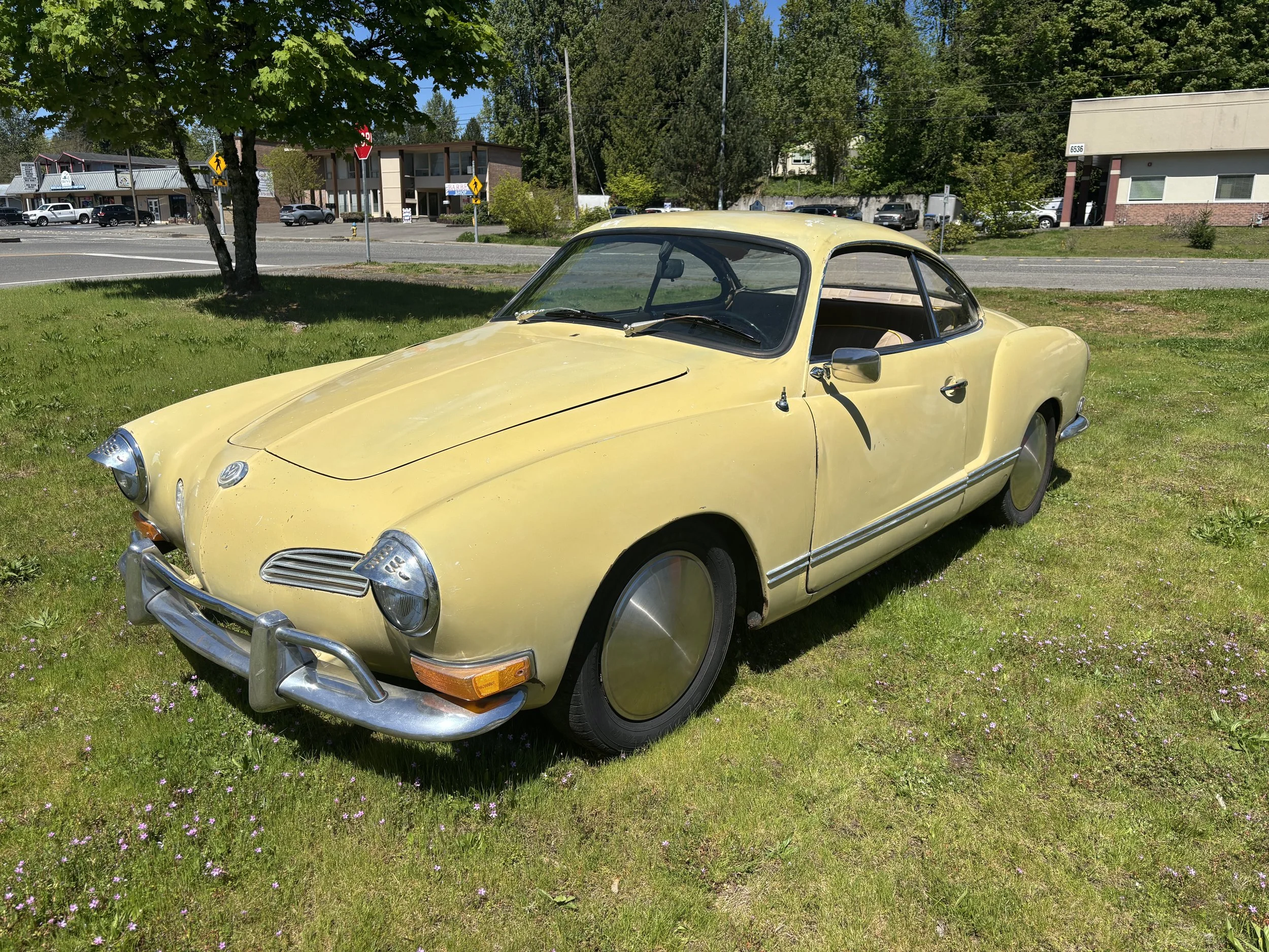 Lot #167 – 1970 Volkswagen Karmann Ghia
