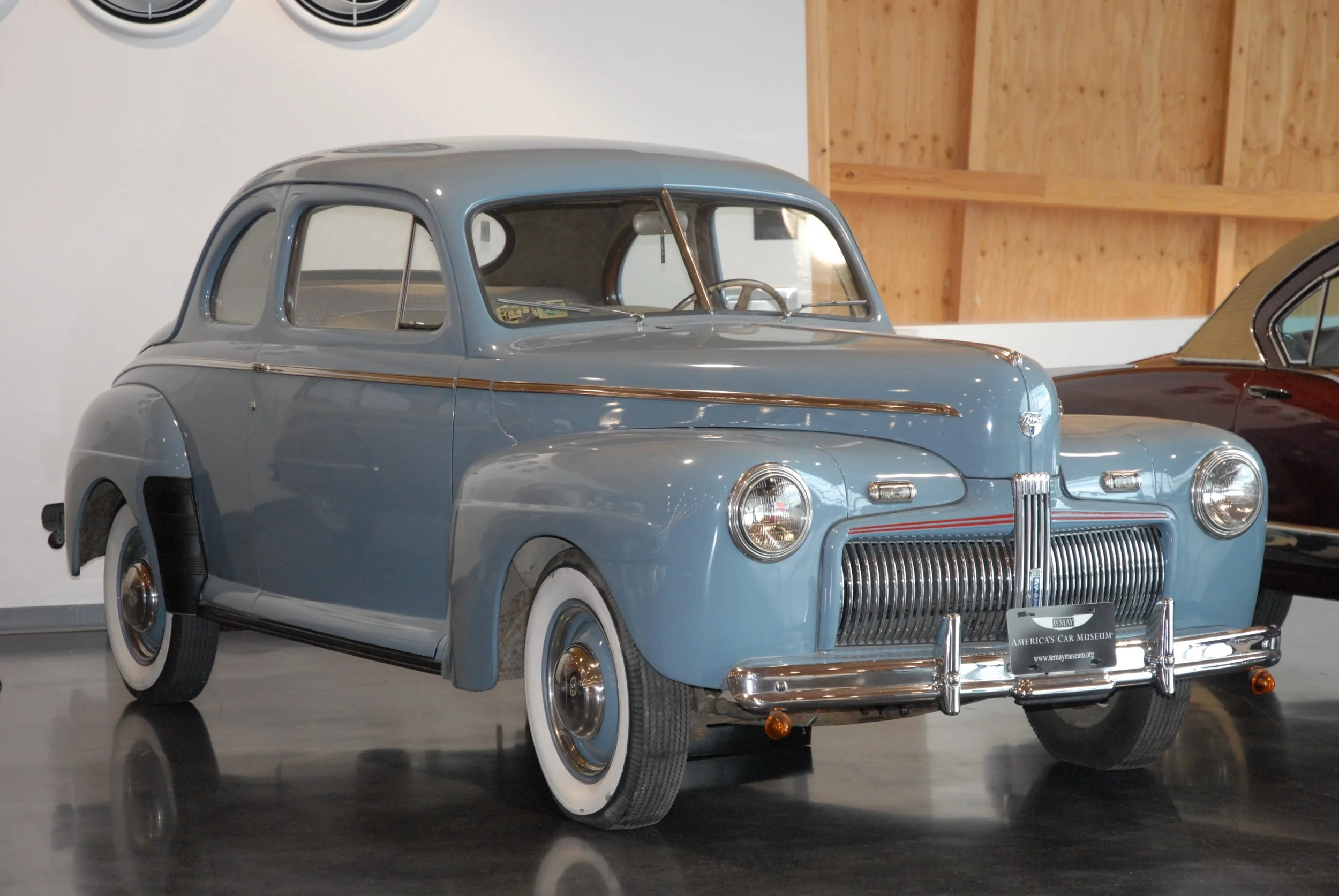 586 - 1942 Ford Deluxe 2 Door Club Coupe *NO RESERVE* — Lucky