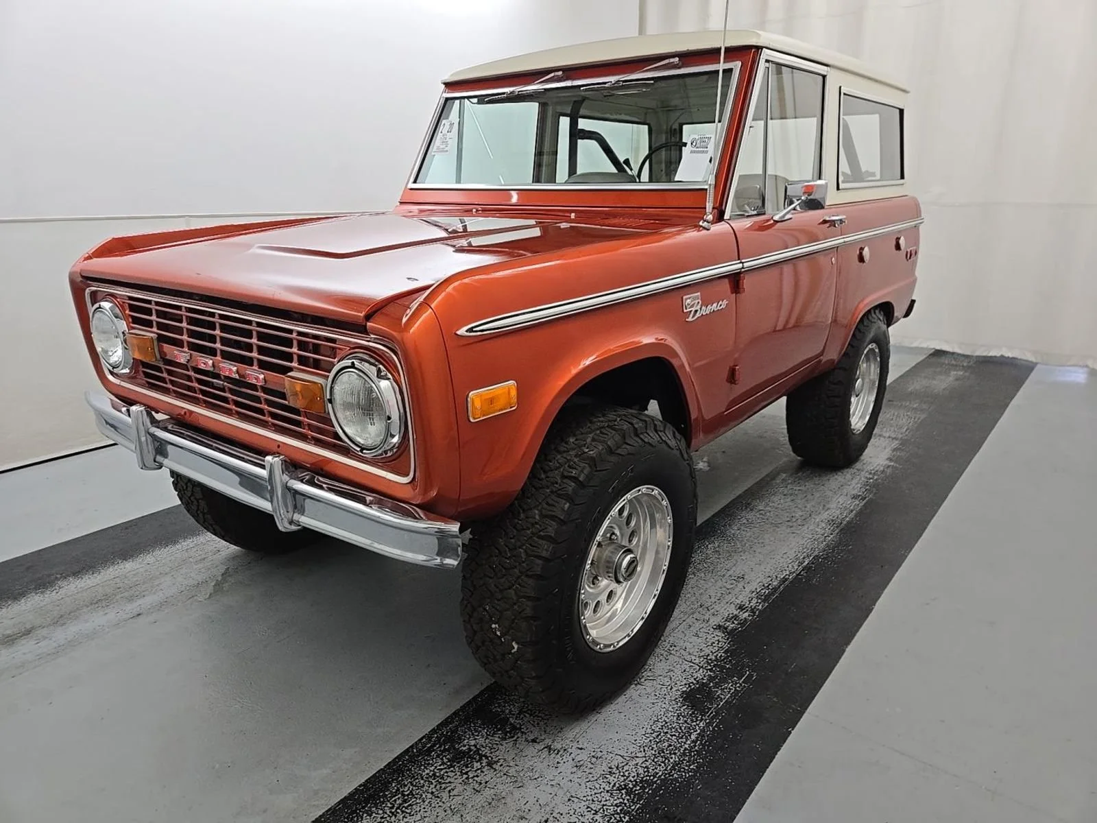 Lot #146 - 1974 Ford Bronco