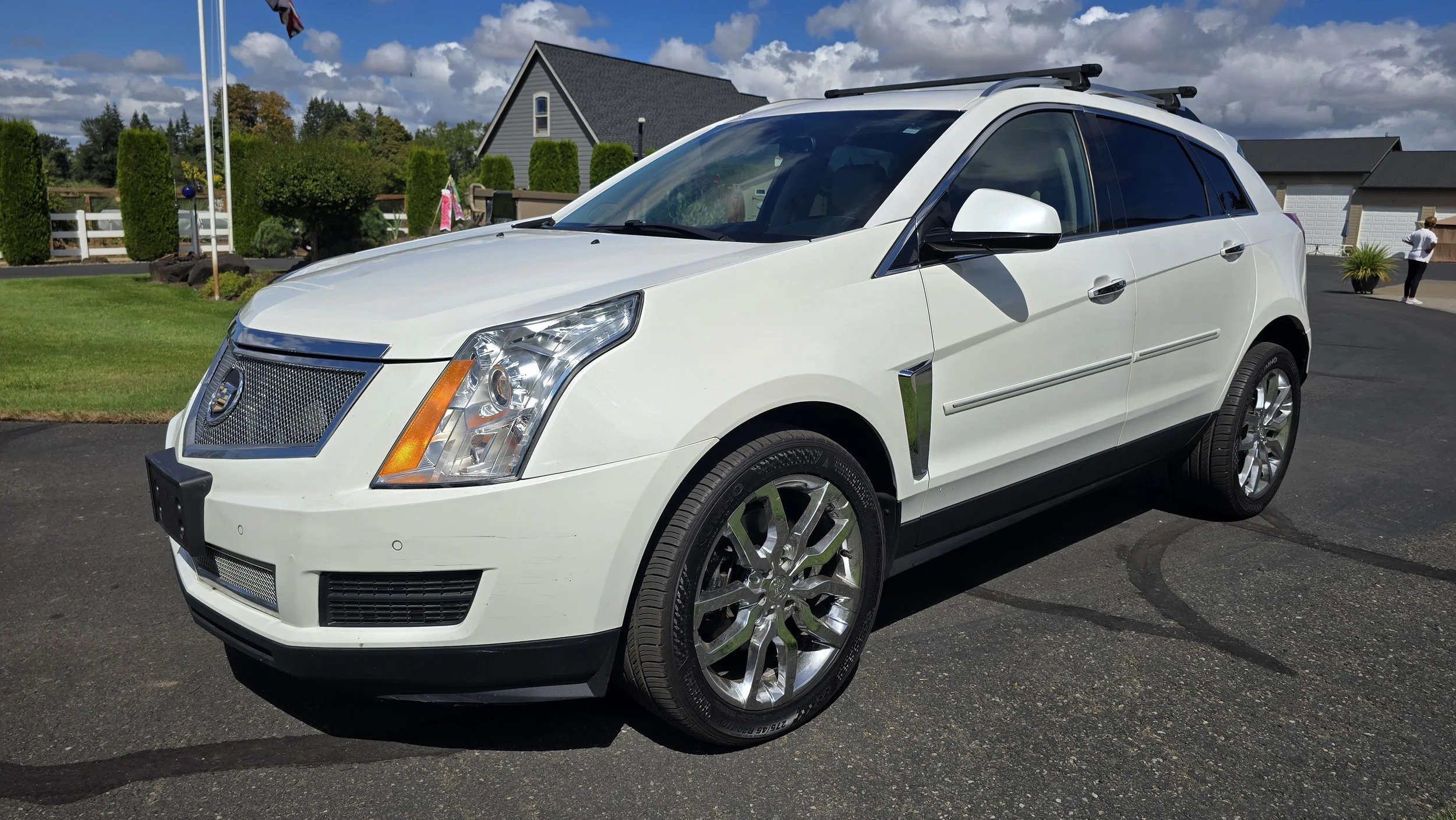 Lot #552 - 2013 Cadillac SRX