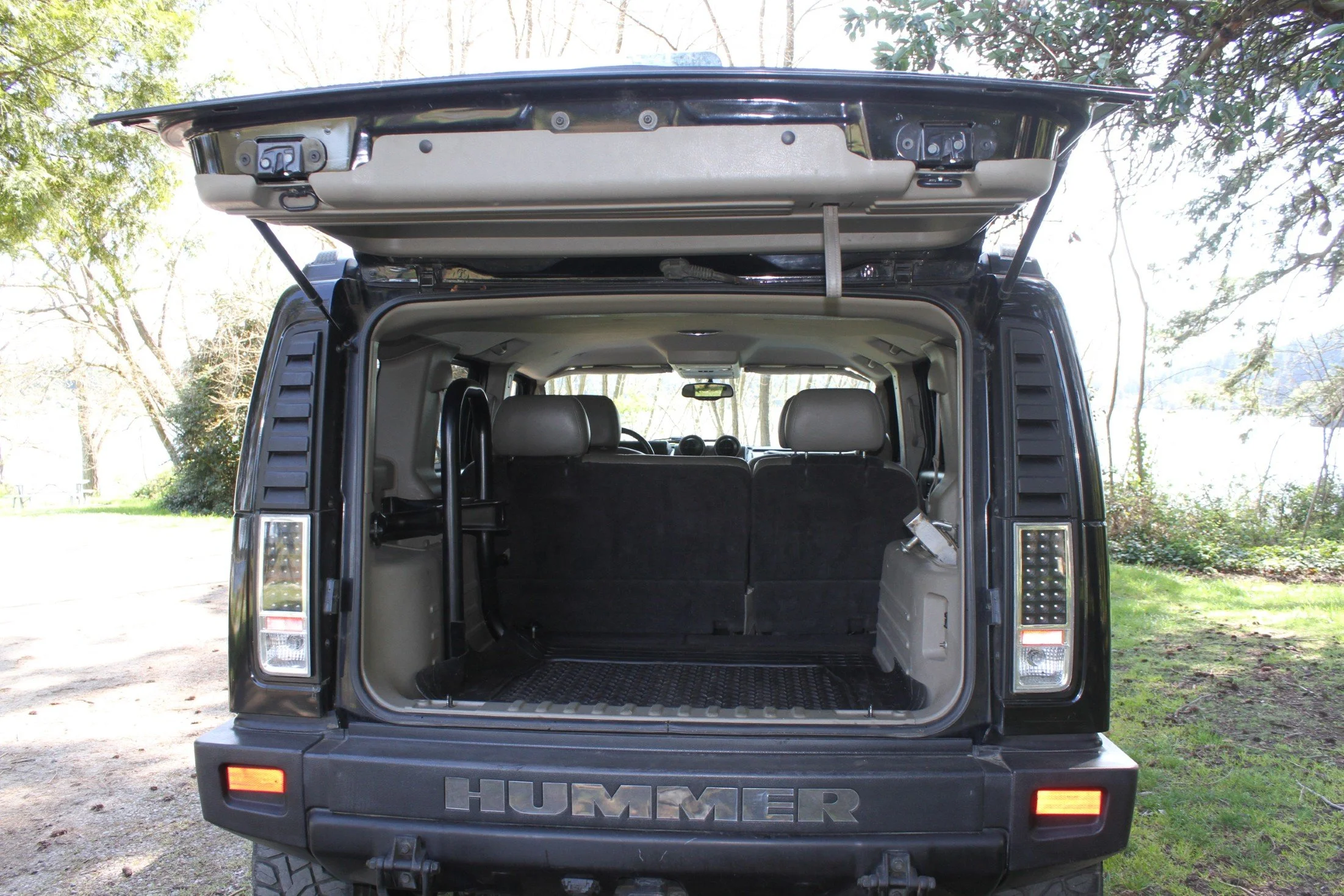 #164 2003 Hummer H2 — Lucky Collector Car Auctions