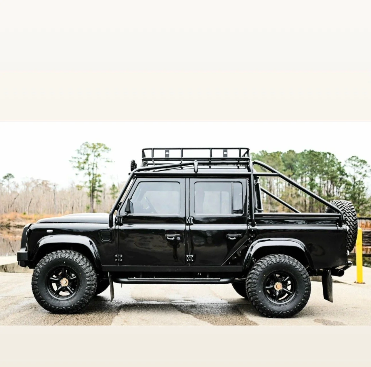 Lot #549 - 1993 Land Rover Defender 110