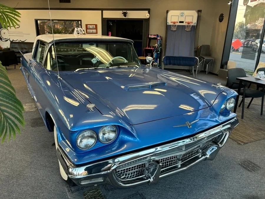 Used-1960-Ford-Thunderbird-3.jpg