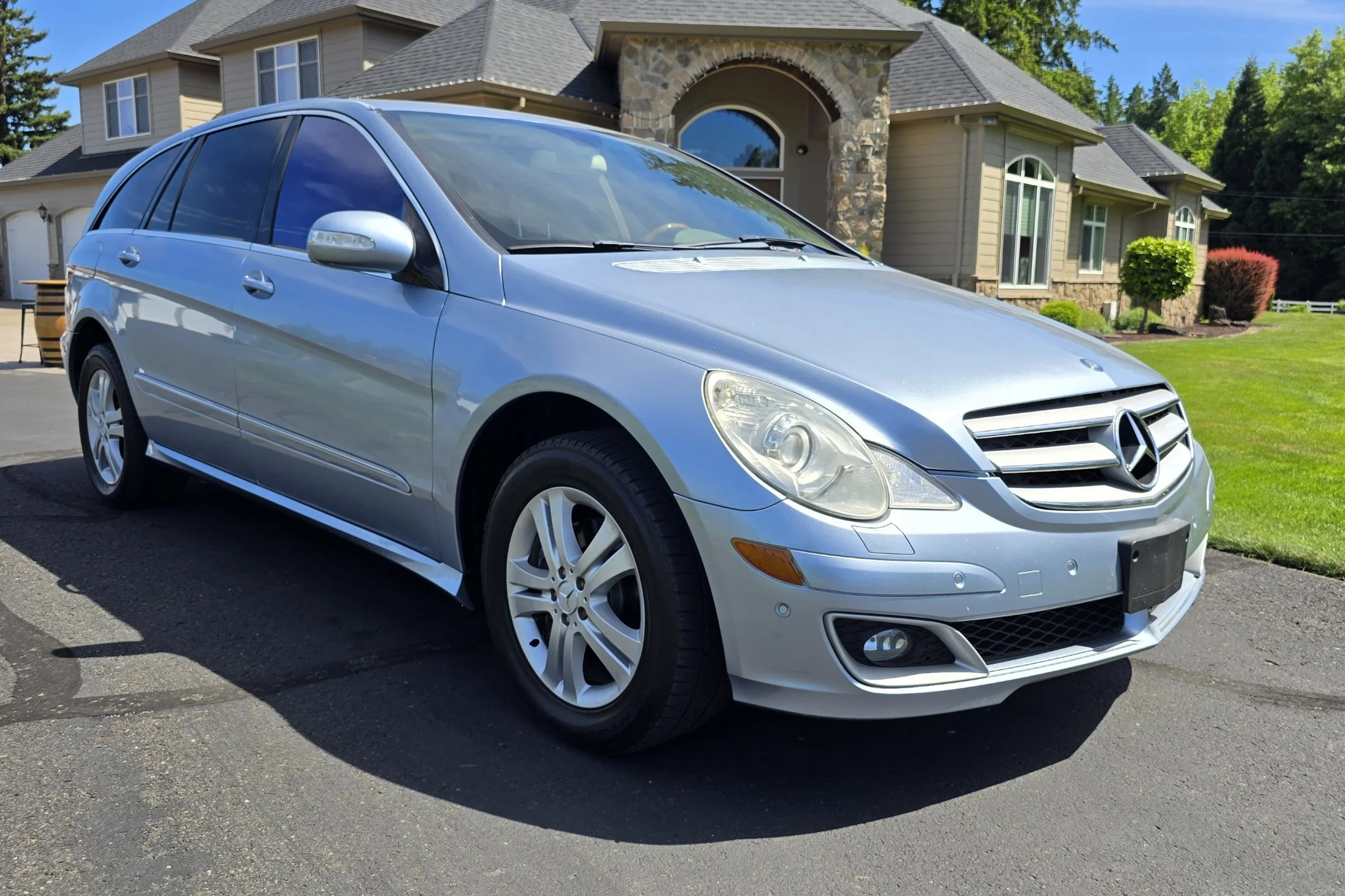 #263 2006 Mercedes-Benz R500 — Lucky Collector Car Auctions