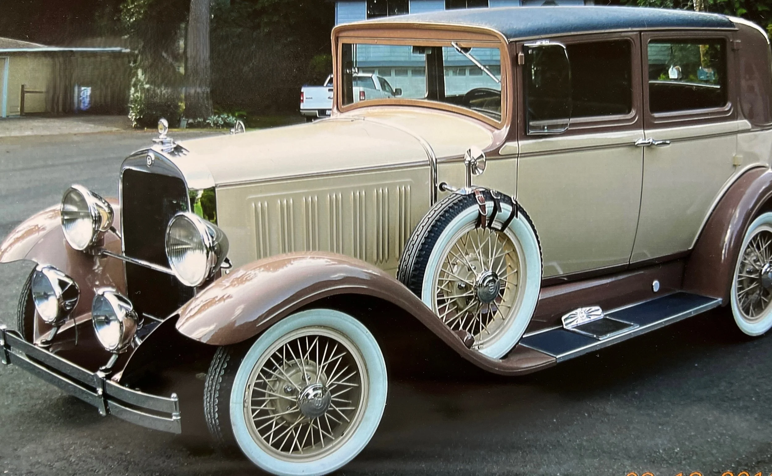 Lot #147 - 1930 Studebaker GL Brougham Dictator
