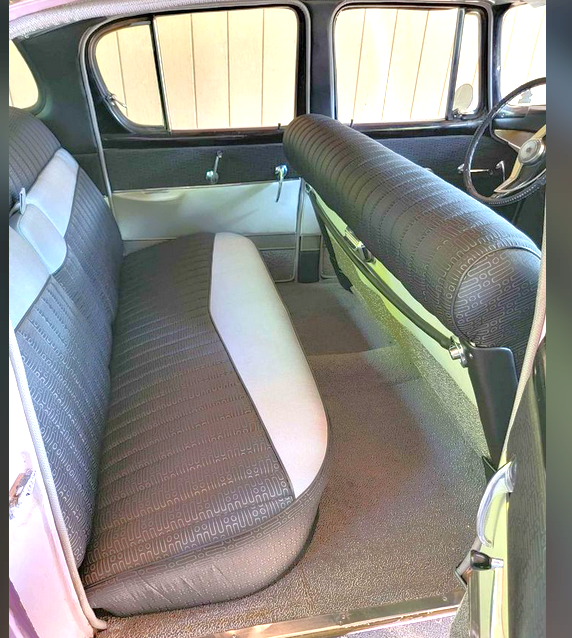 Packard Clipper 2 interior Ralph Renick.PNG