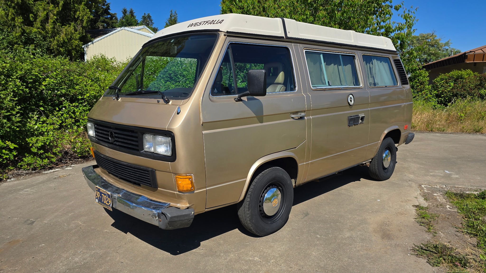 Lot #259 - 1986 Volkswagen Vanagon Campmobile