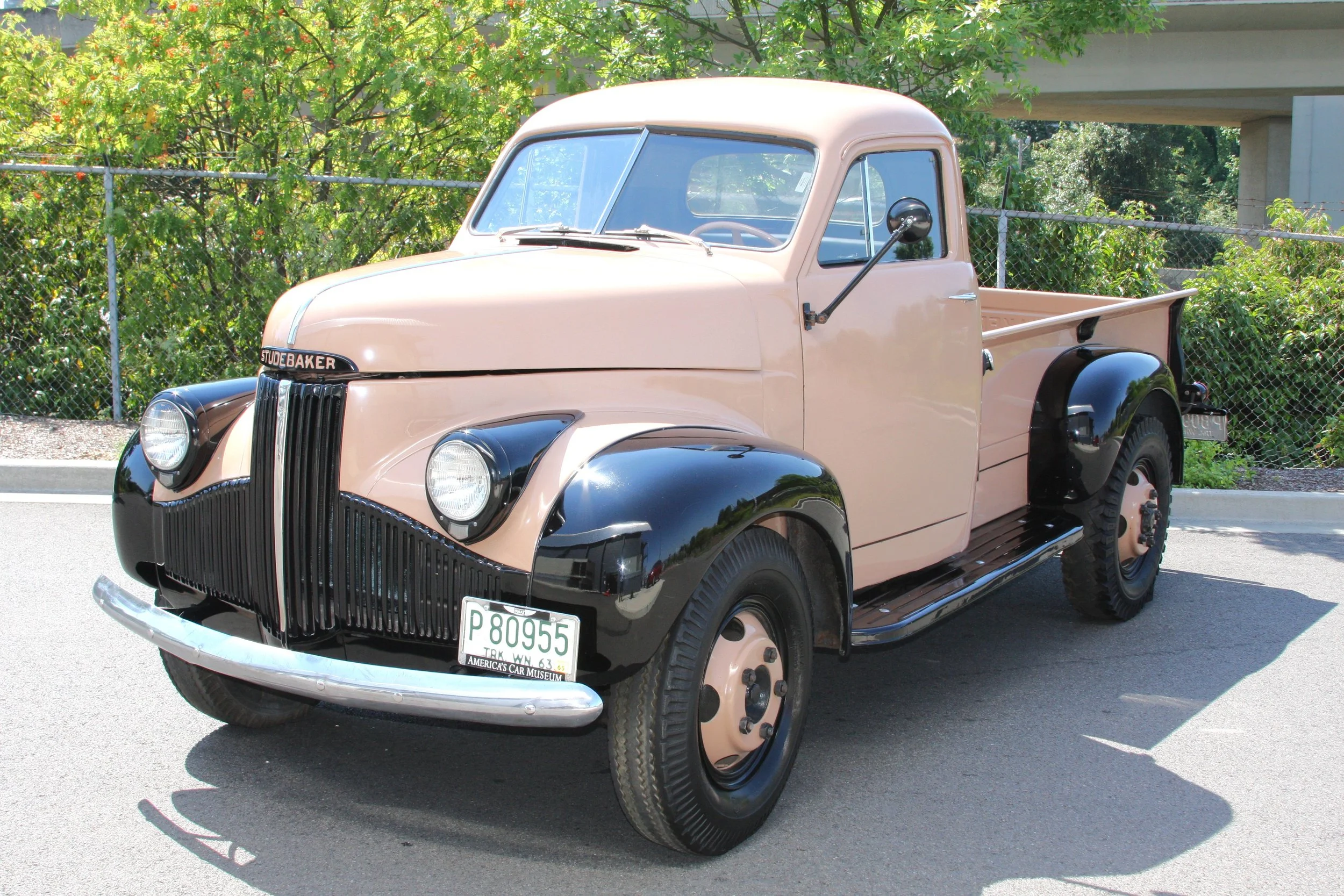 1947 Studebaker M-15-A20 One Ton.jpg
