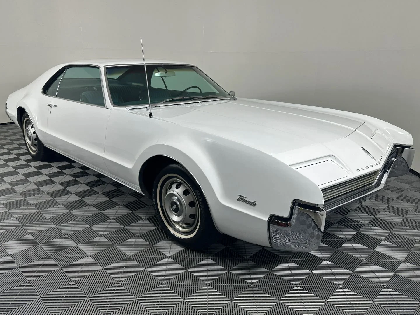 Lot #117 - 1966 Oldsmobile Toronado