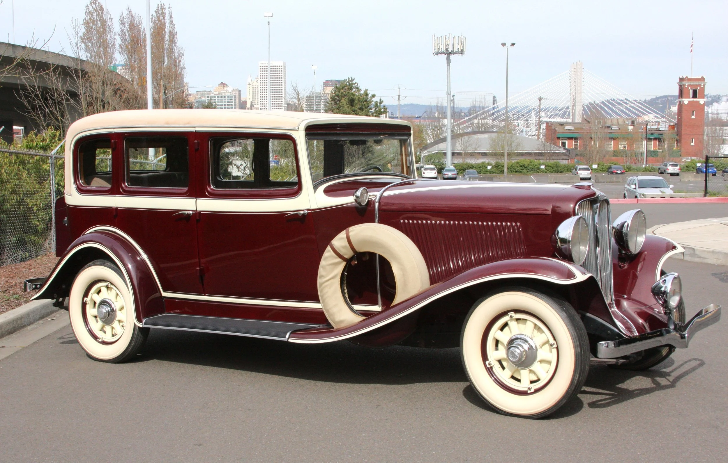 1932 Auburn 8-100A.JPG
