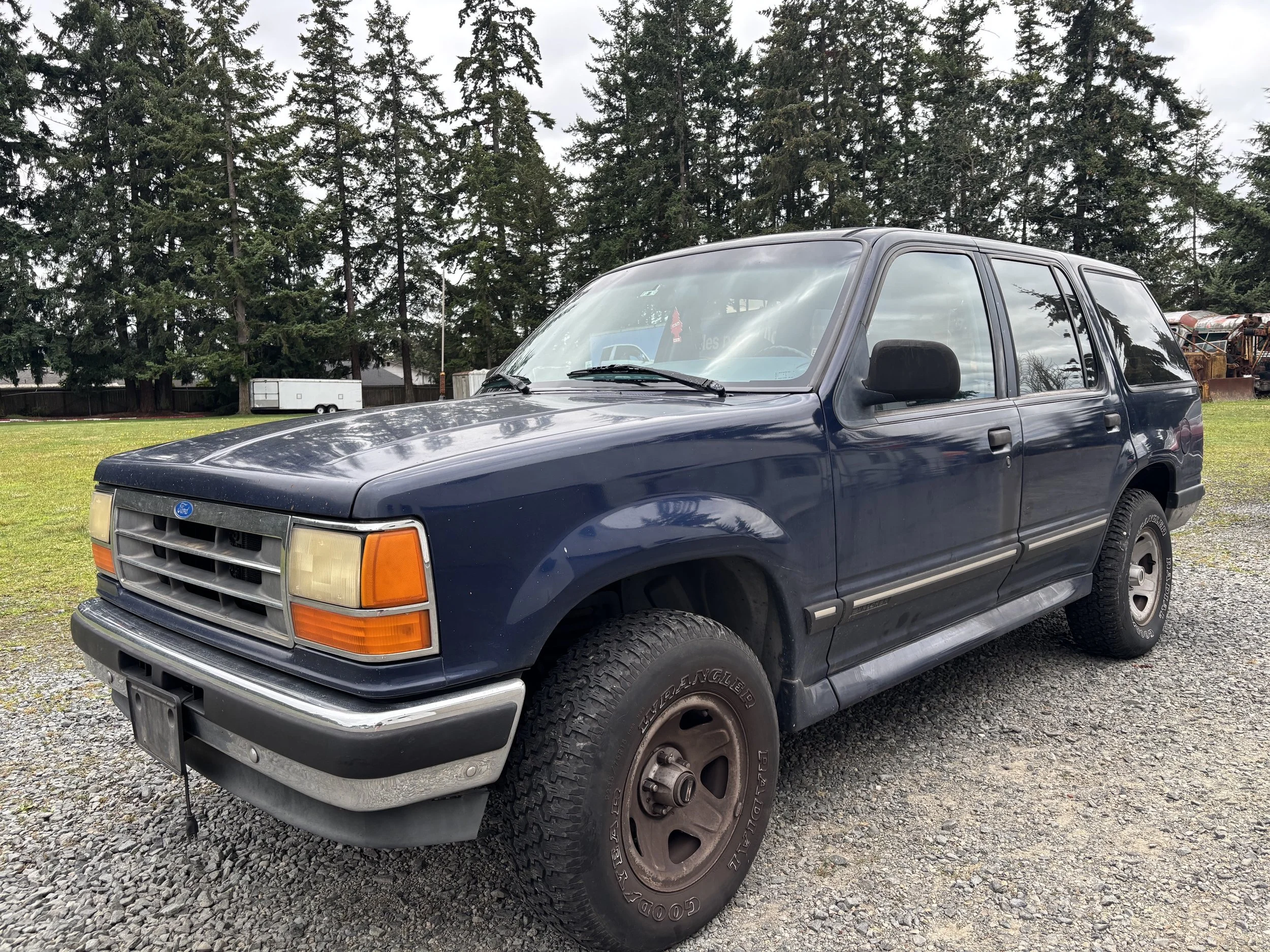 Lot #676 - 1994 Ford Explorer XL **NO RESERVE**