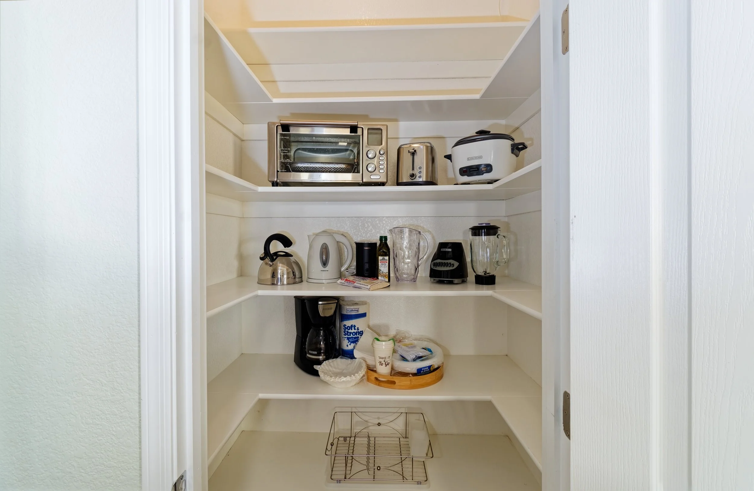 Kitchen Pantry