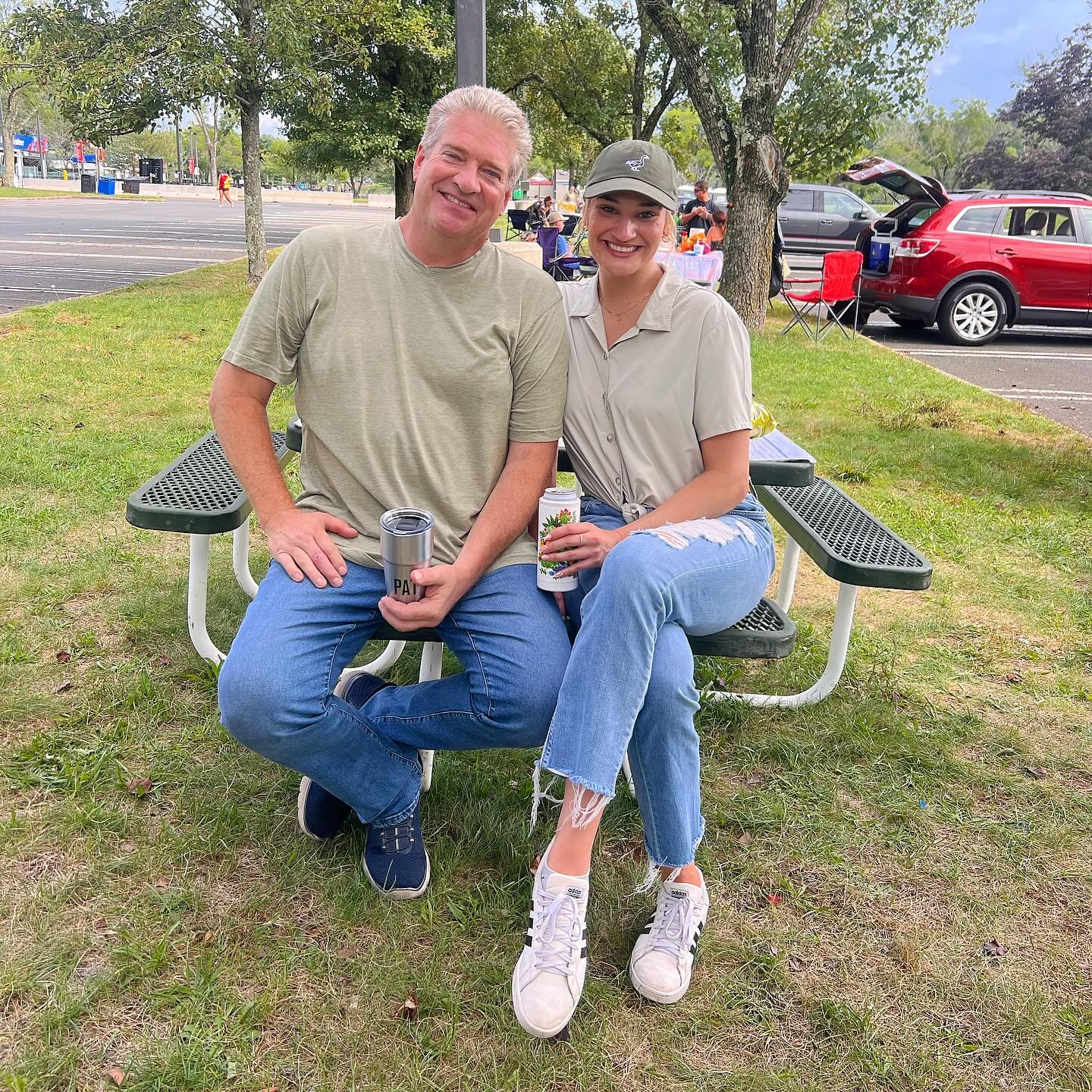 accidentally matching at GOOOOSE ! @goosetheband 
@pdmurph43 🌱🍻🪿