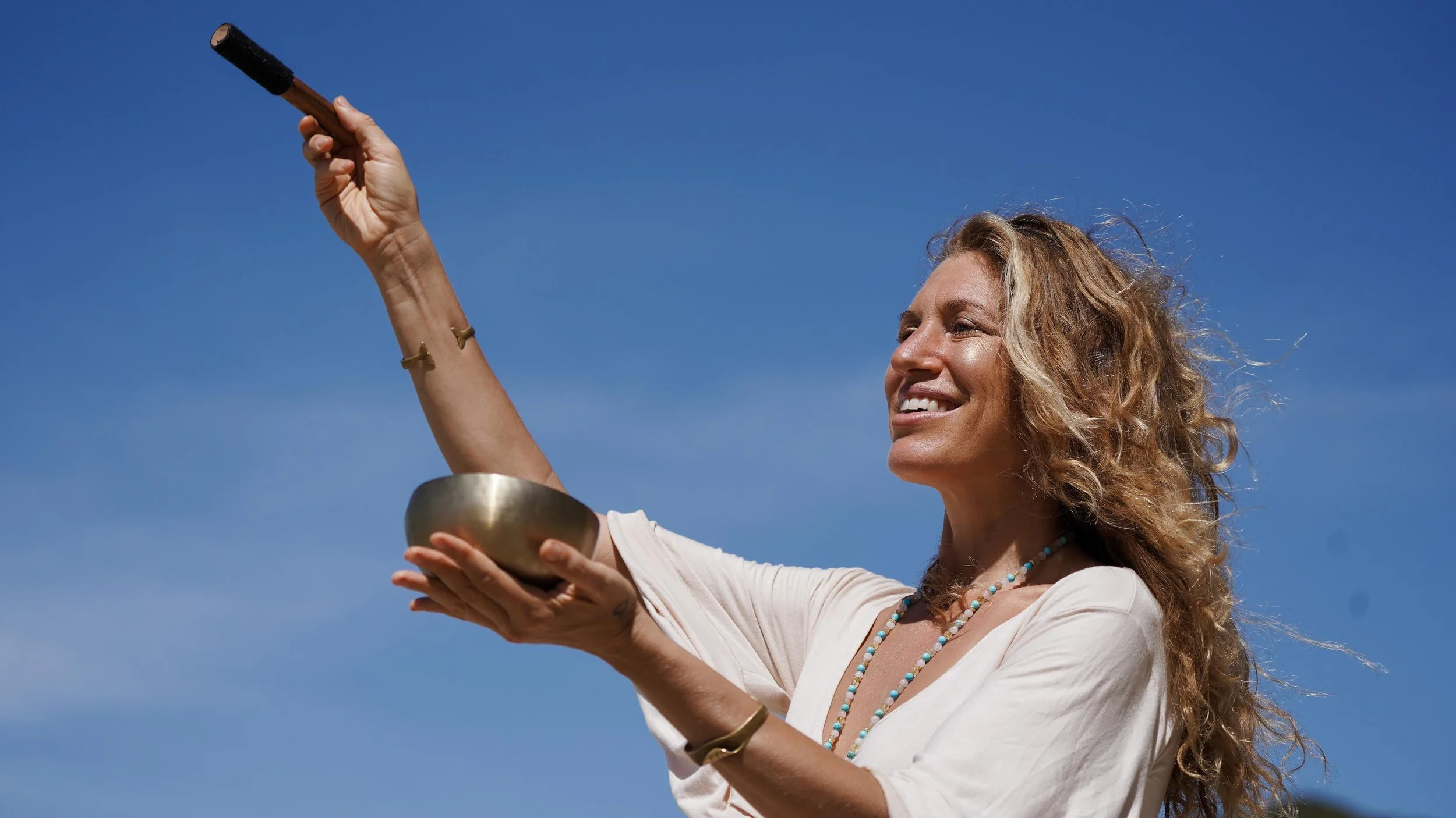 Fern Olivia - Breathwork, Music, Soundhealer