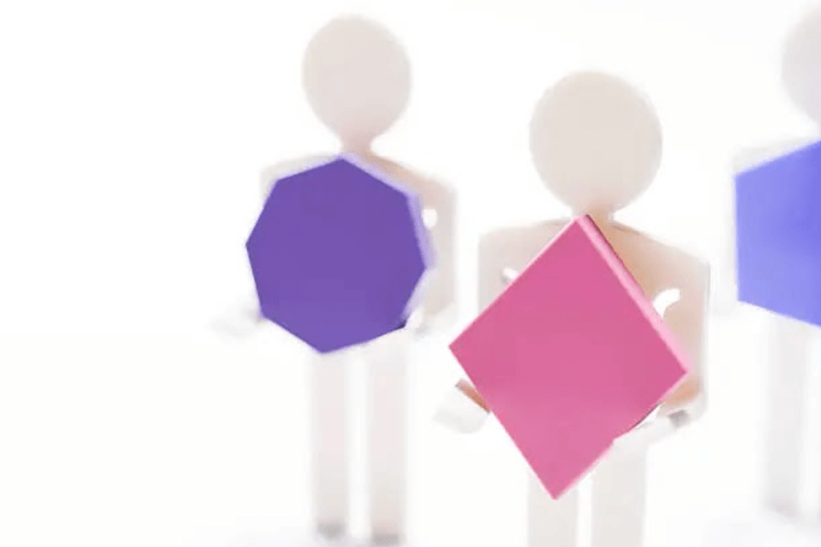 pink diamond and purple octagon representing differences
