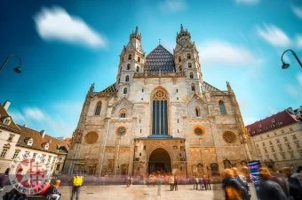 saint-stephen-cathedral-vienna-travel-guides.jpeg