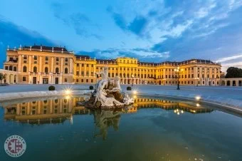 schonbrunn-palace-vienna-austria-guided.jpeg