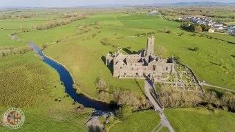 quin-abbey-county-clare-ireland-traveling.jpeg