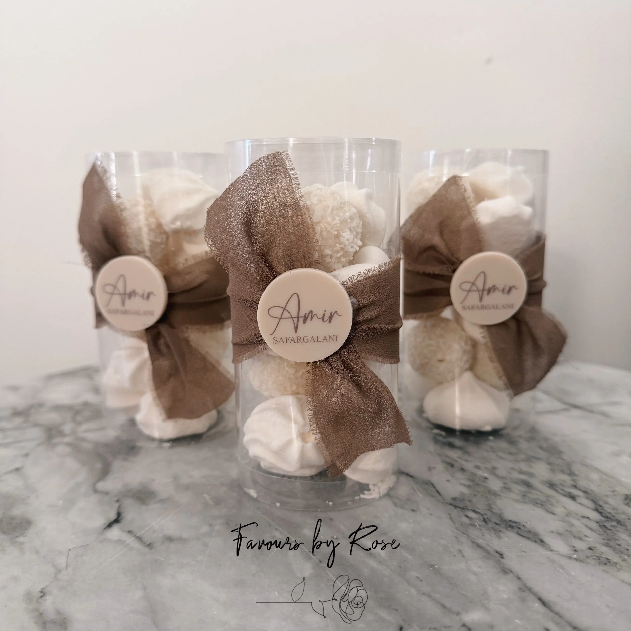 Meringue & Raffaello Cylinders