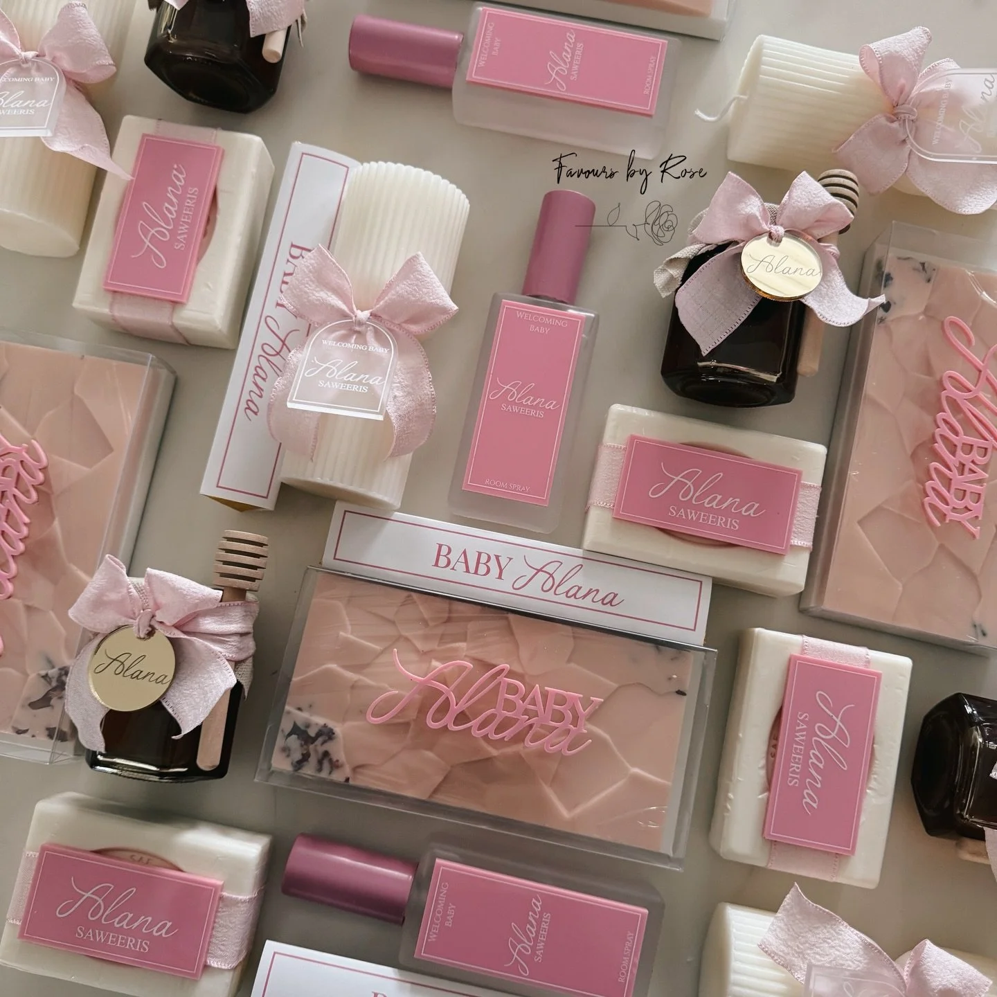 Baby Alana 🤍 @favoursbyrose

DM for custom orders and enquiries. 

#baby #birthday #newborn #newbornarrangement #newbornsetup